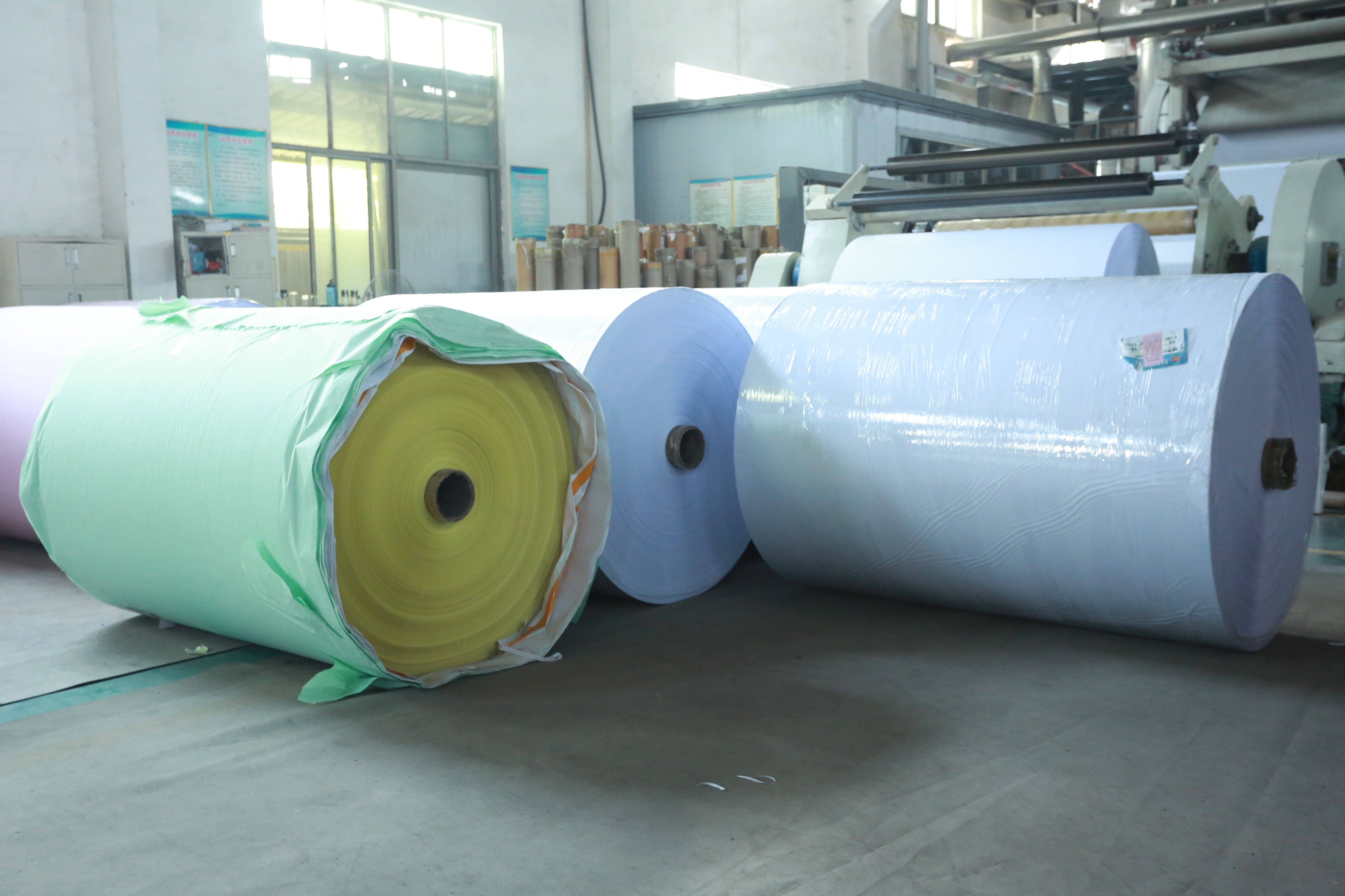 How to Pick a Trustworthy Carbonless Paper Supplier & Avoid Costly Printing Headaches