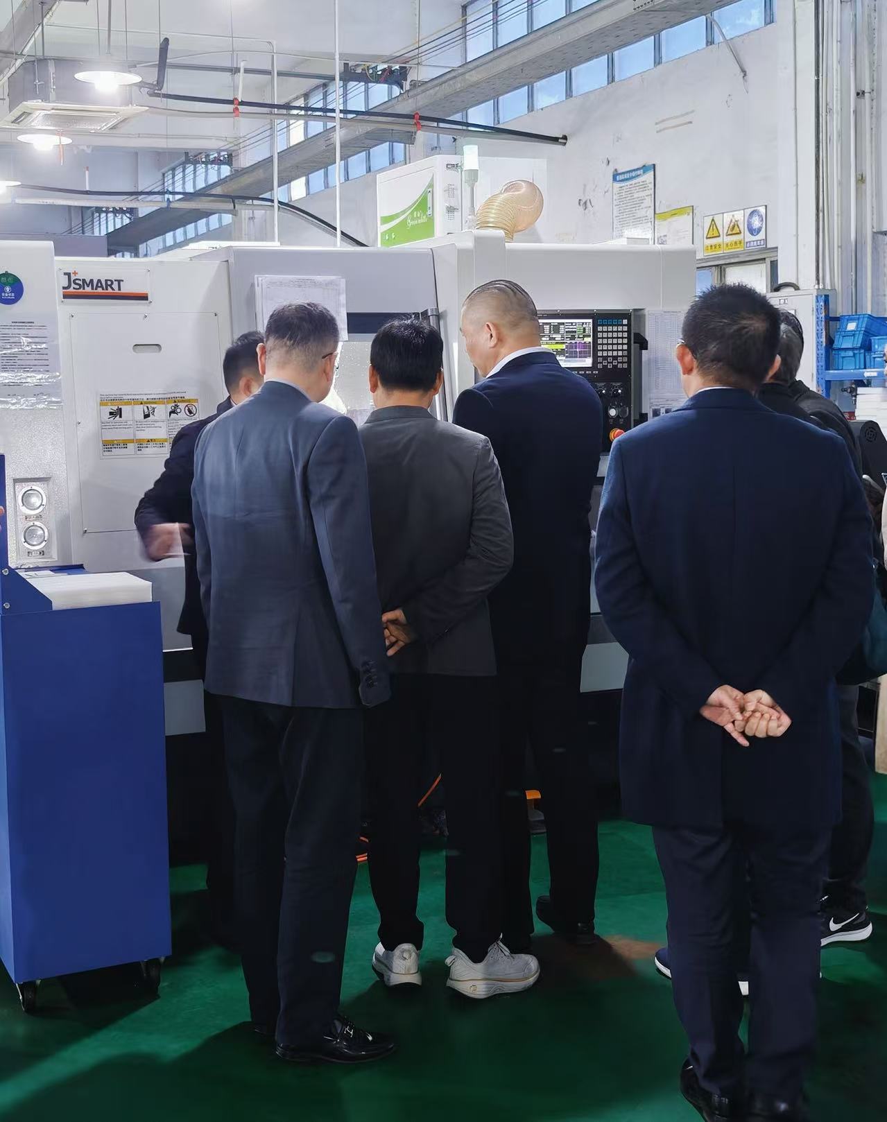 Overseas Procurement Delegation Visits the Company to Explore Advanced Manufacturing Capabilities and Future Cooperation-5