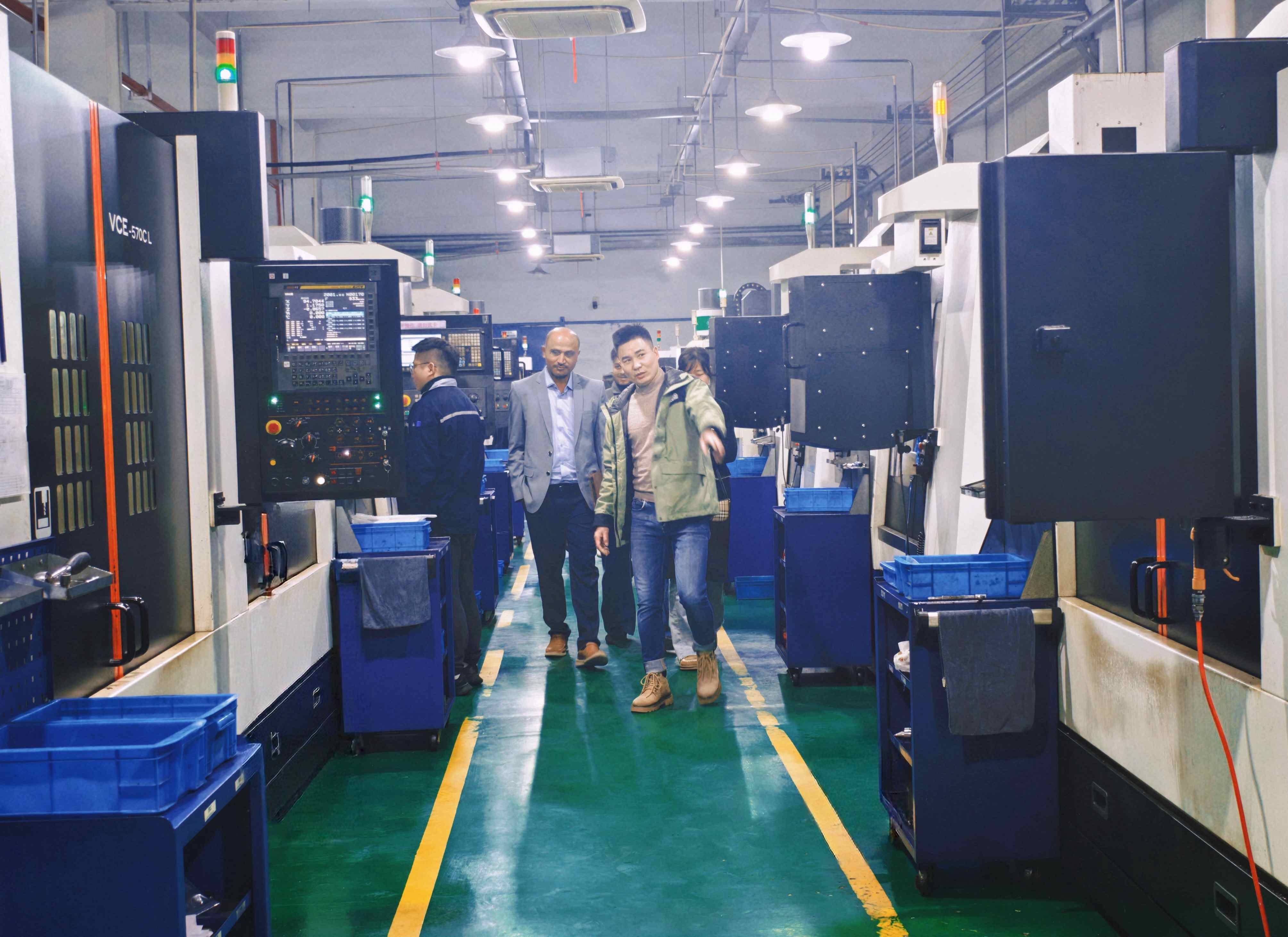 International Medical Device Delegation Visits Taruk Medical to Explore Advanced Manufacturing and Strategic Cooperation-4