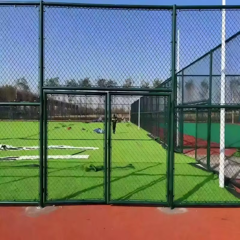 Temporary Chain Link Fence Panels with Self Closing Fence Gate and Galvanized Steel Fence Post for Construction Site Security