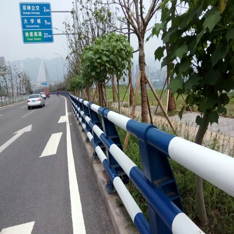 Q235 Steel Plate  Pedestrian Guardrail 114/89 Steel Pipe with Anti-Climb Design, Ideal for Public Spaces and Sidewalks details