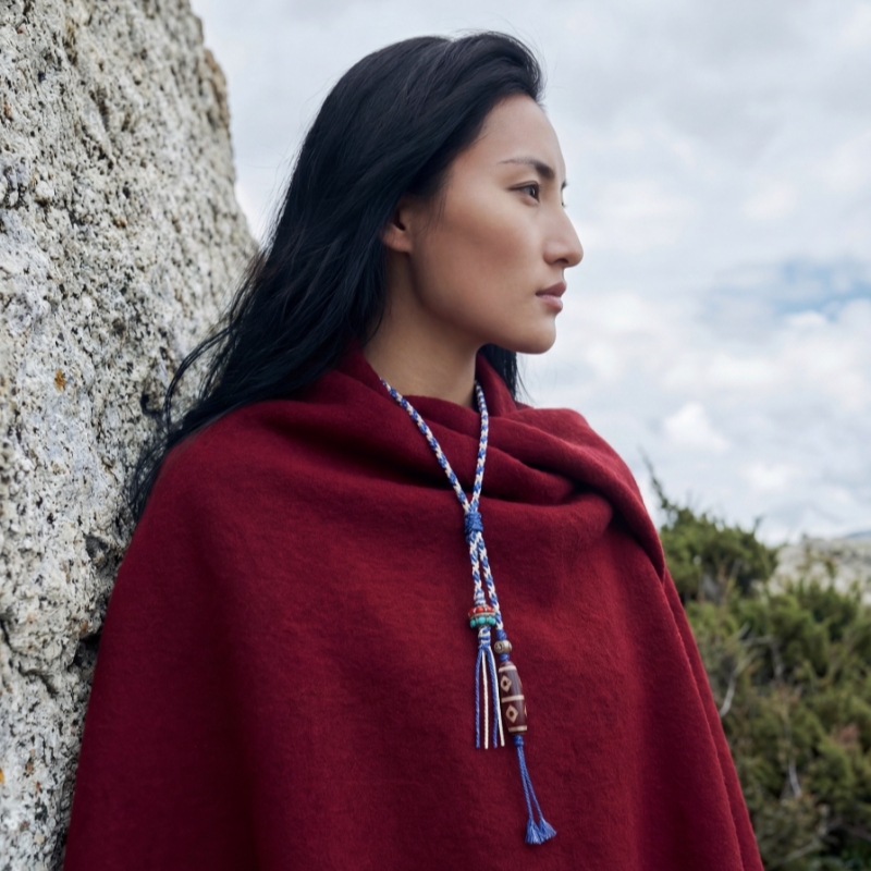Kalung Manik-Manik Dzi Tibet dengan Ukiran Tulang dan Manik-Manik Berwarna-Warni | Liontin Multi-Harta Etnis untuk Berkah
