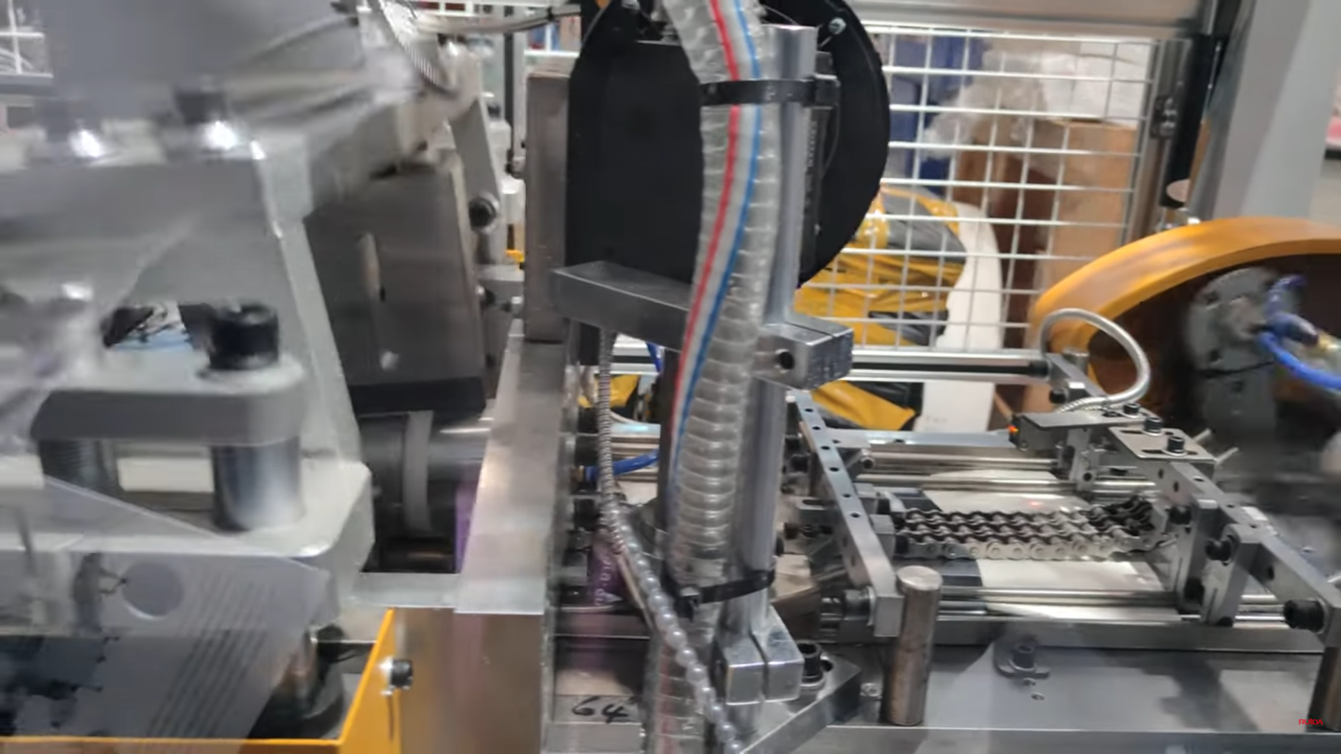 Paper cup machine in canton fair speed150-170pcs/min