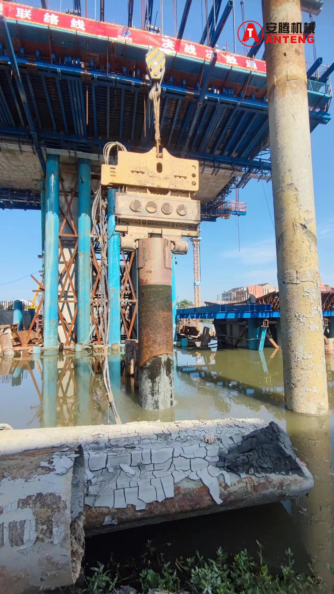 What Are the Main Functions of a Pile Hammer in Piling Work?