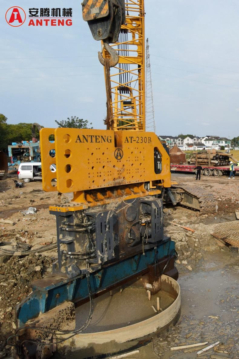 Taking on Extreme Diameter: Jiangsu Anteng AT230B Successfully Completes 2,890 mm Ultra-Large Steel Pipe Pile Construction1