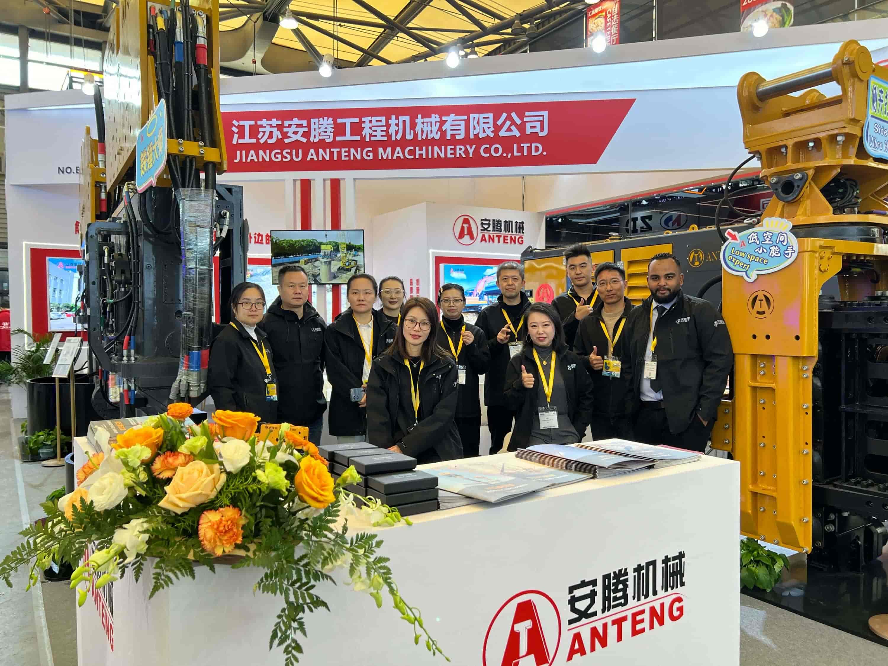 Anteng Machinery Exhibited Hydraulic Piling Equipment at CICEE 2025 in Changsha