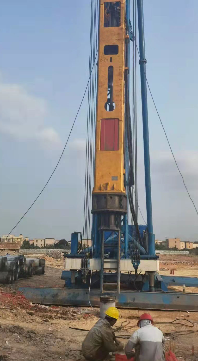 How to Select an Impact Hammer for Heavy-Duty Piling Work?