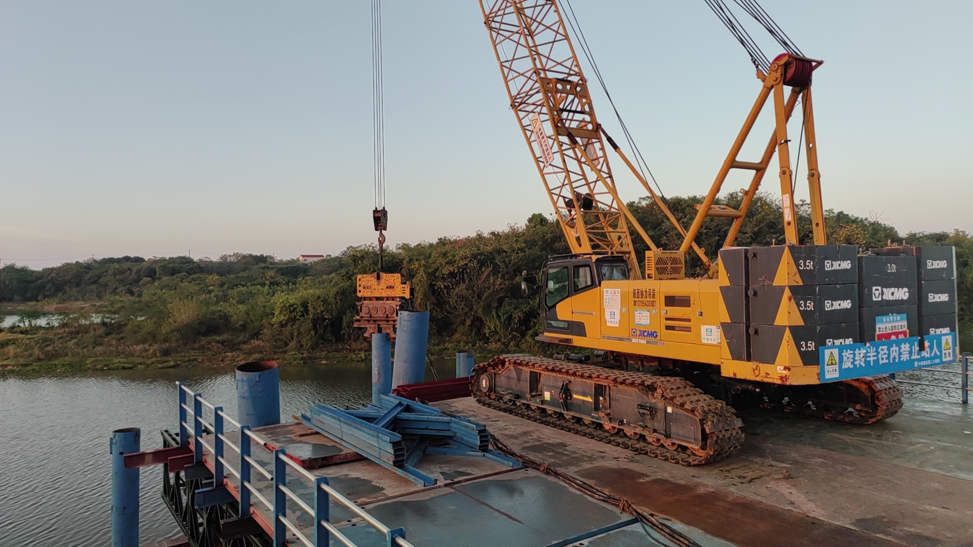 How Is a Pile Driver Assembled and Commissioned on Site?