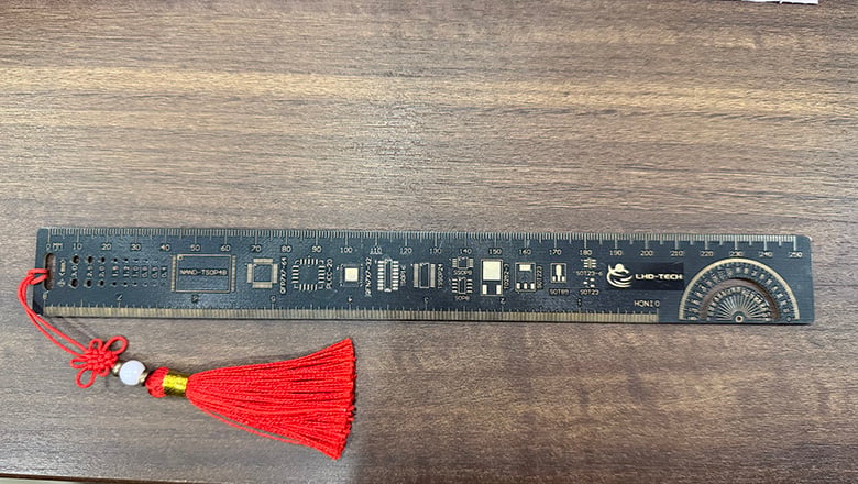 rulers-pcb.jpg