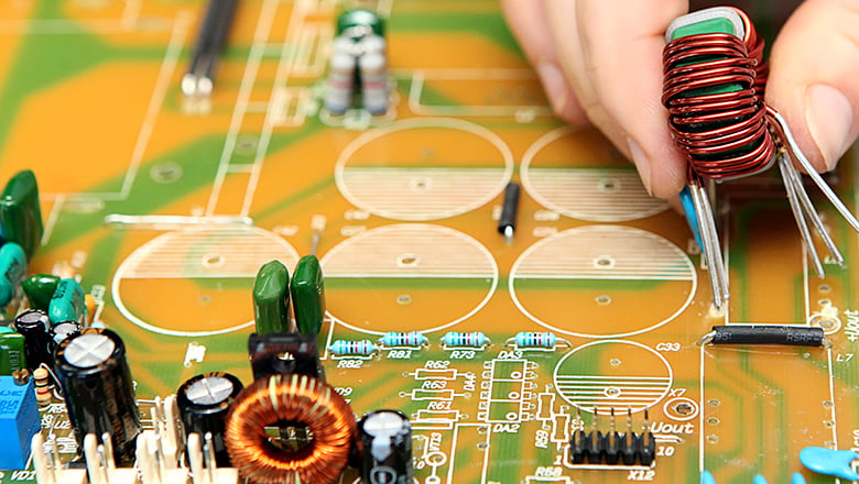 pcb-tht.jpg