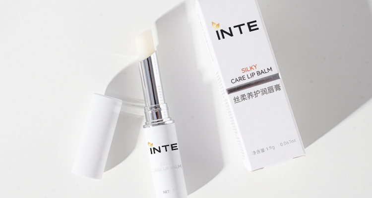 OEM silky nourishing lip balm private label moisturizing