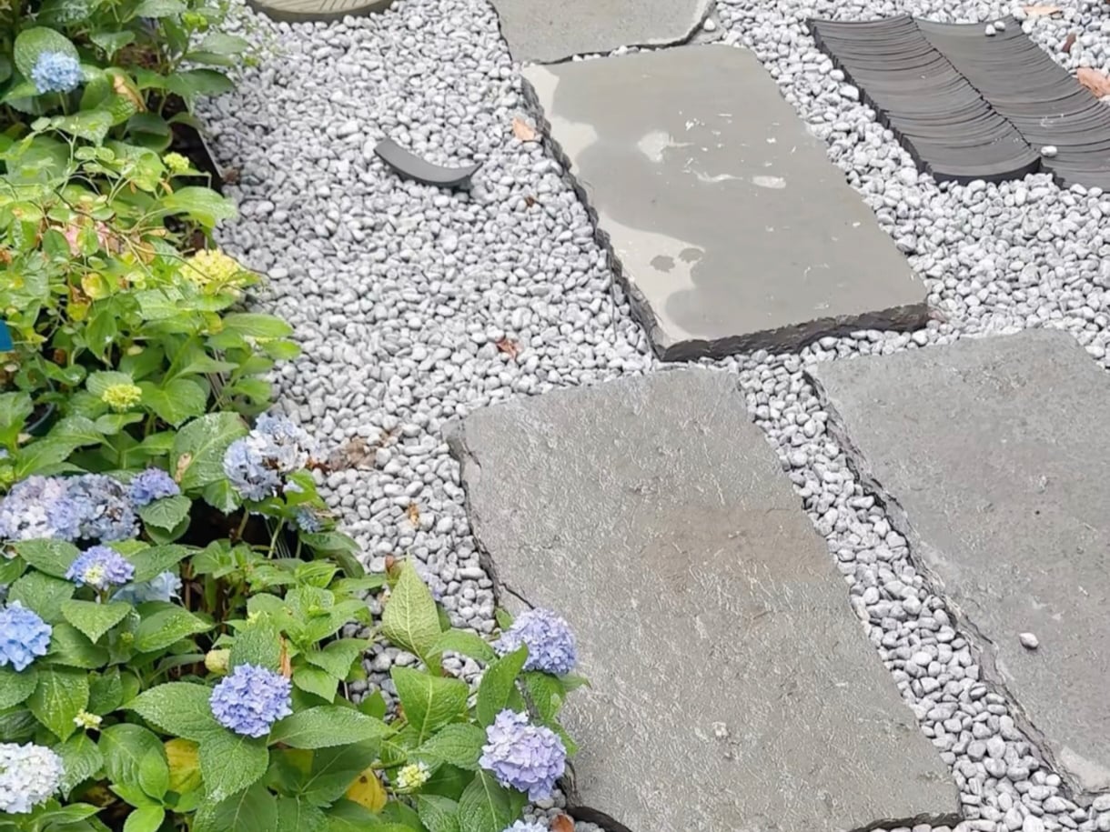 Beating the Midsummer Heat with Gravel Paving: A Garden Cooling Renovation Case Study
