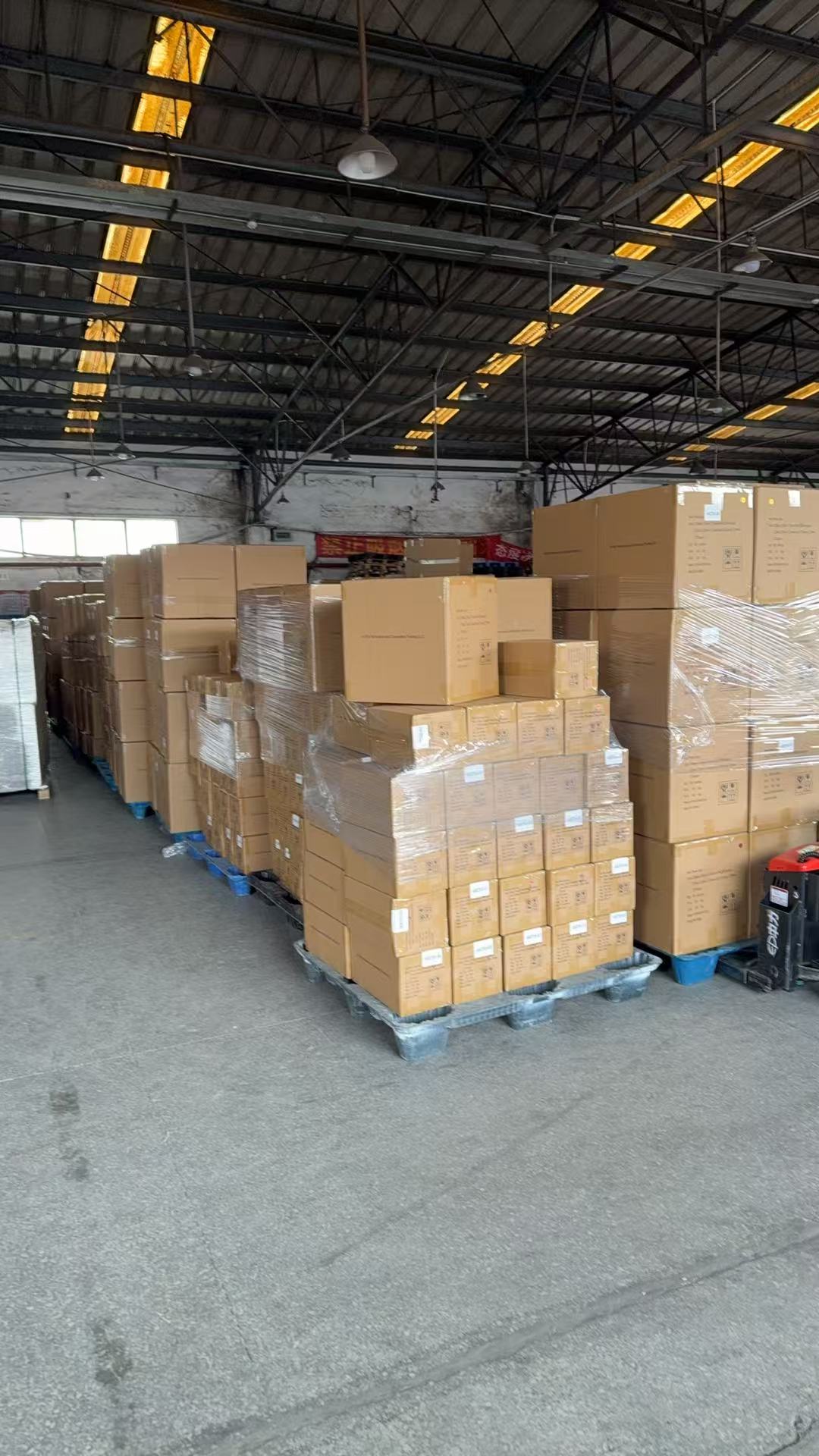 22.4 Tonnes, 2,240 Cartons, 3 Days: Zeyuan Logistics Flies a UK Client's Air Freight Order from China to Dubai