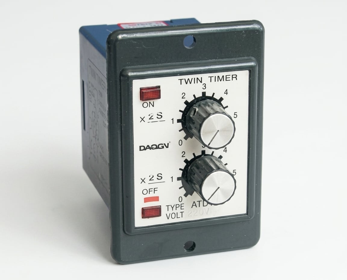  ATDV-Y Timer Delay Relay – 5A, 6s-12h, Wide Voltage