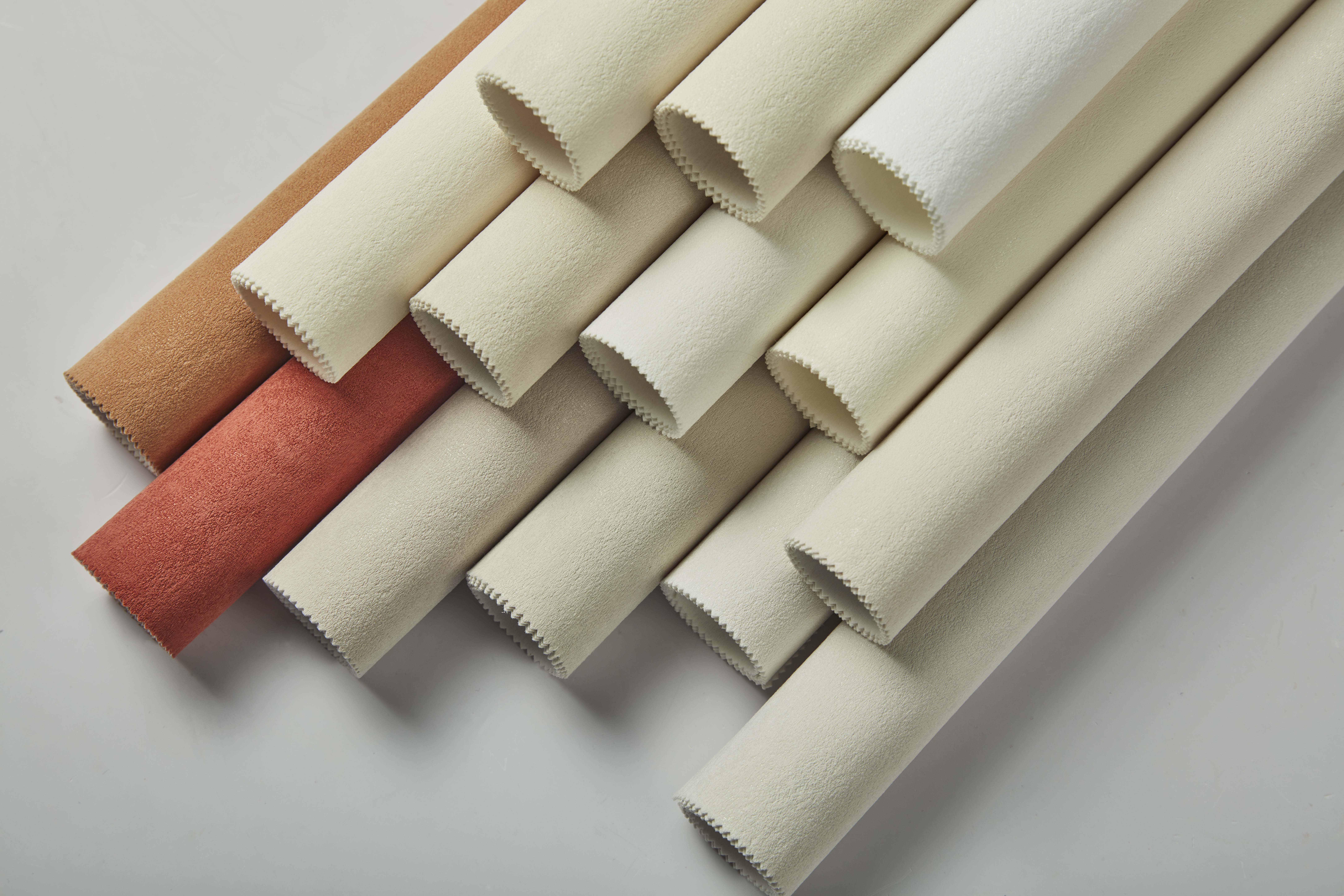 Thermal melt mesh wall covering