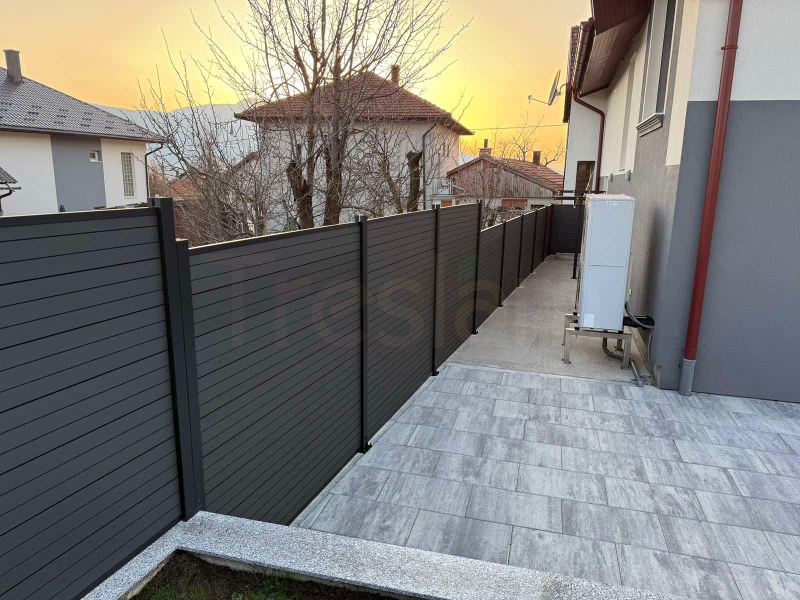 wpc-fence-bosnia-treslam(3).jpg