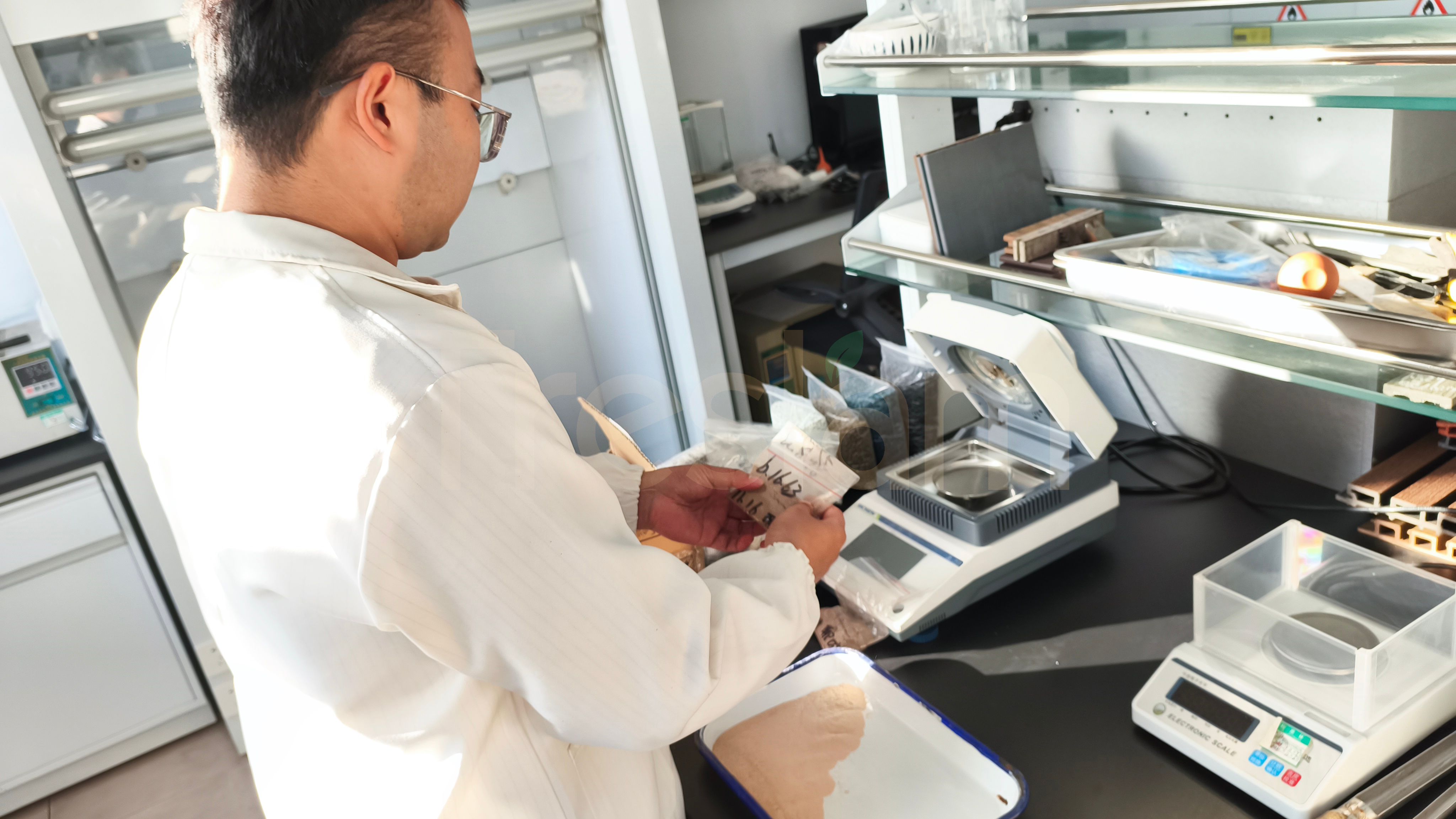 wpc_composite_lab_testing_manufacturer(2).jpg