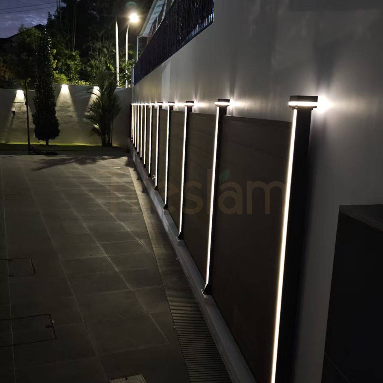 WPC_Fence_Installation_Night_Light.jpg