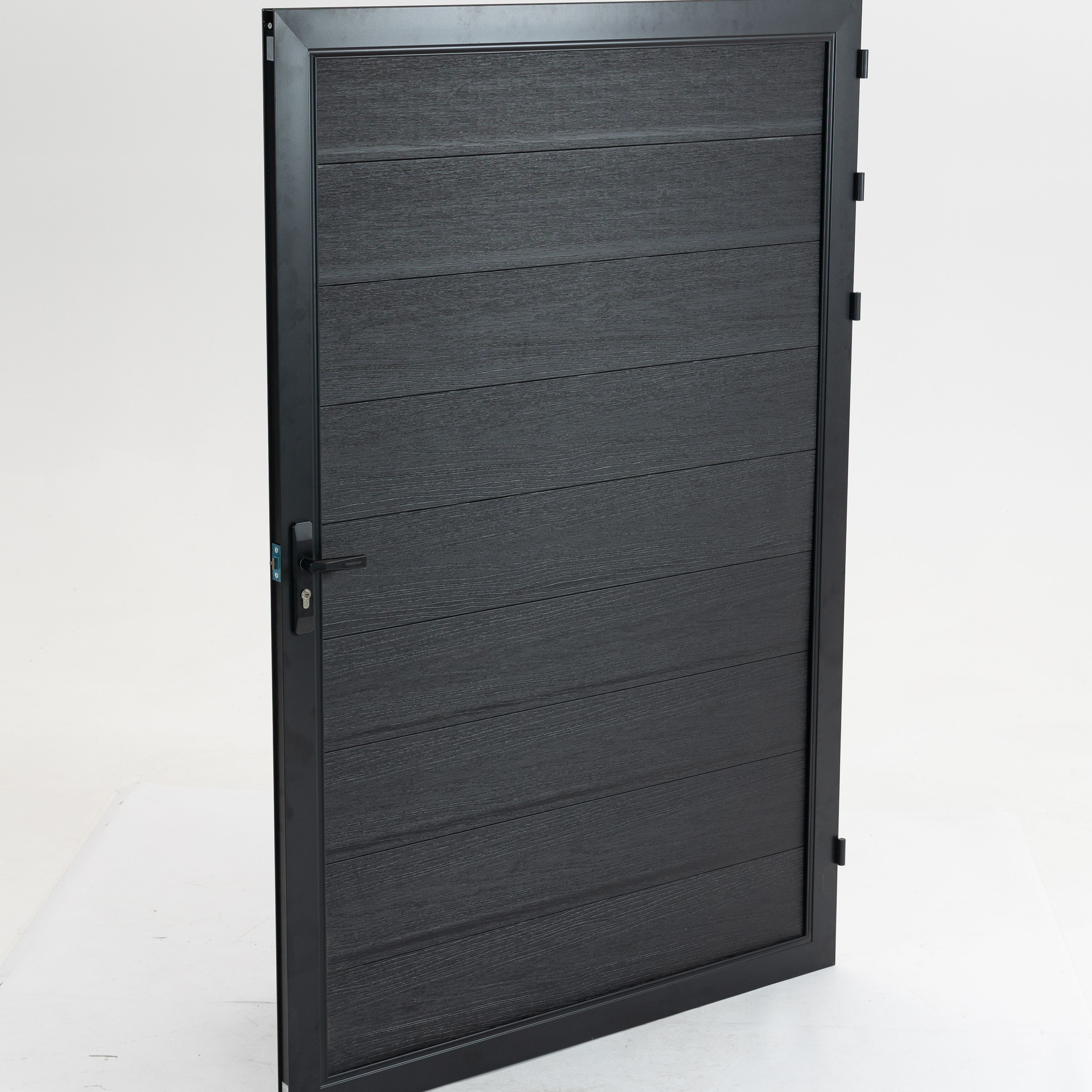 WPC Composite Gate Installation – Durable, Stylish, and Low-Maintenance