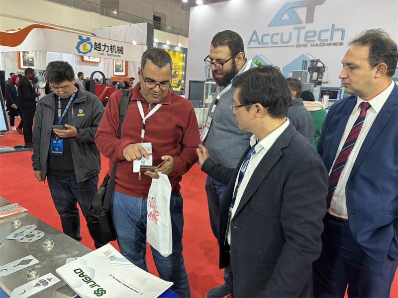 JUGAO CNC straalt op de Egypt International Machinery Exhibition; de kernapparatuurstrength wordt hoog gewaardeerd door de Noord-Afrikaanse markt
