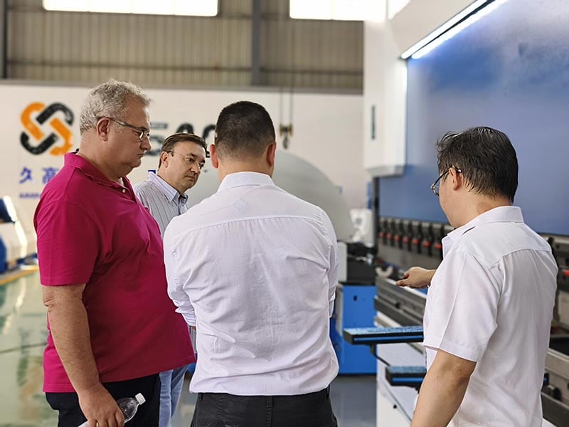 6(caf3d5d885).jpg