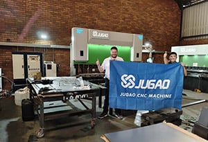 JUGAO engineers have recently arrived in South Africa to provide critical support to customers who have purchased JUGAO bending machines. 