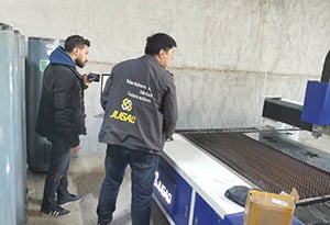 JUGAO CNC pokračuje v obsluhe zákazníkov v Sulaymaniyah v Iraku a zhlbňuje partnerstvo