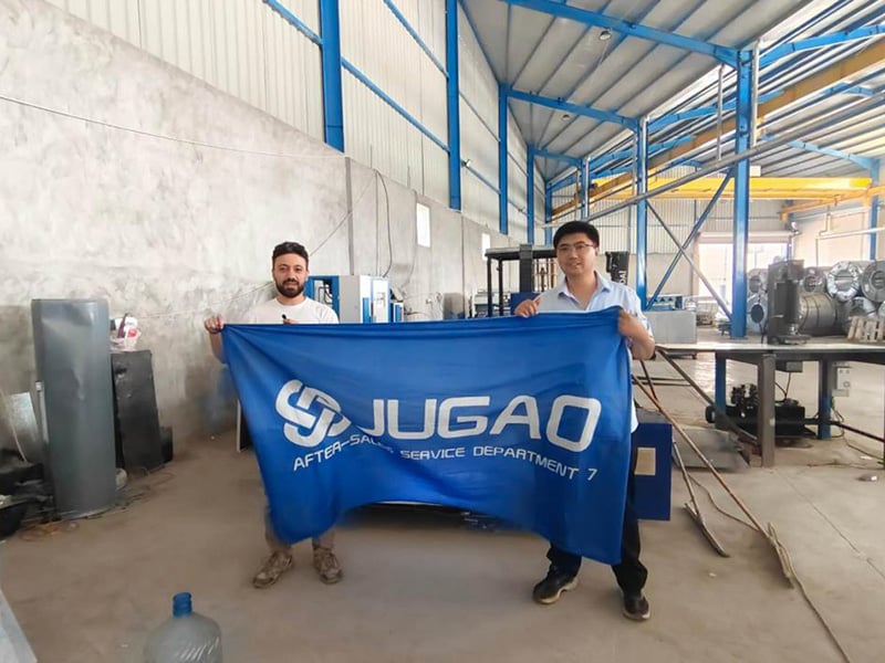 JUGAO's after-sales team arrived in Sulaymaniyah, Iraq, and successfully completed the installation, commissioning, and systematic operation training of laser cutting and bending machines at the customer's factory