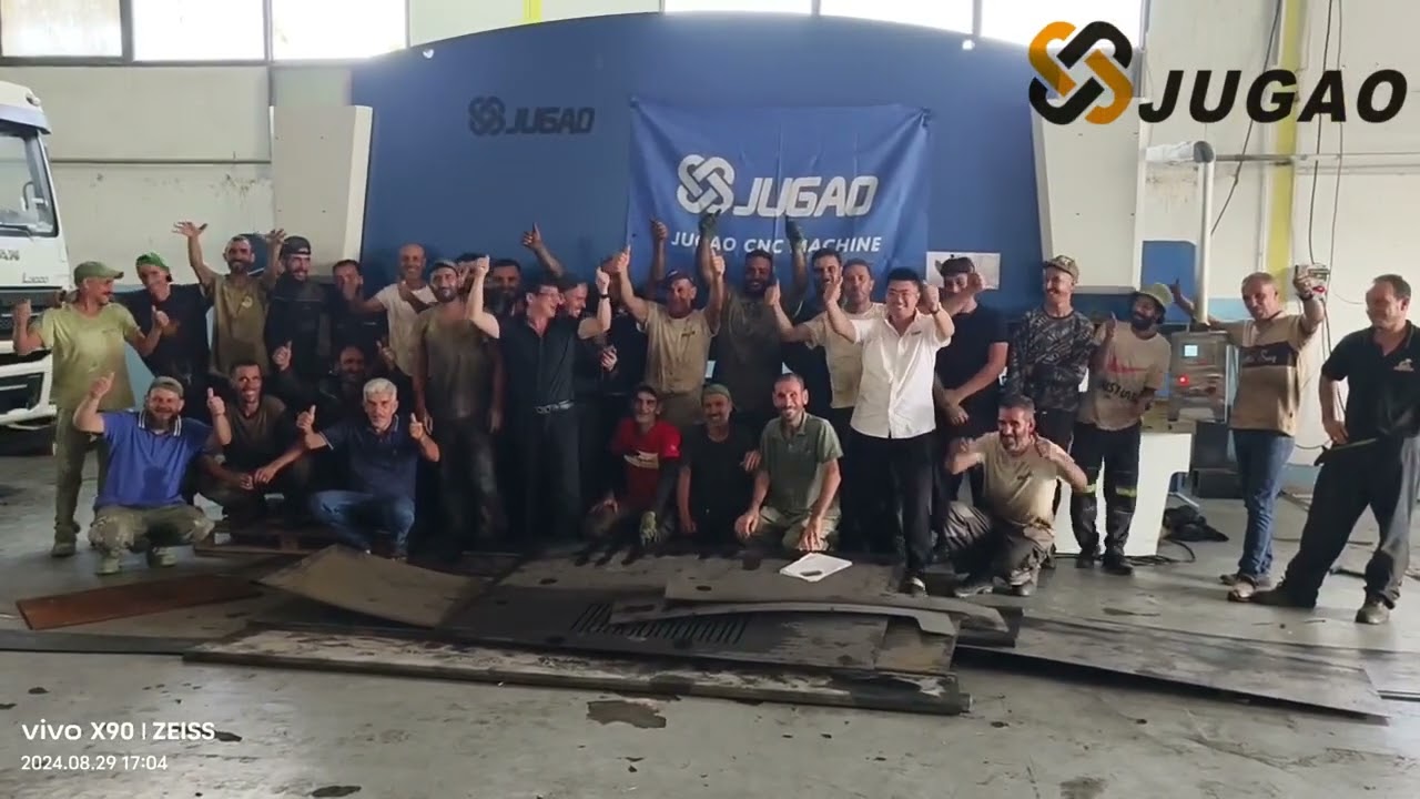 Algéria Dareddiaf Motors és a JUGAO CNC Egyesülés a fejlett ipari gyártás sikere érdekében