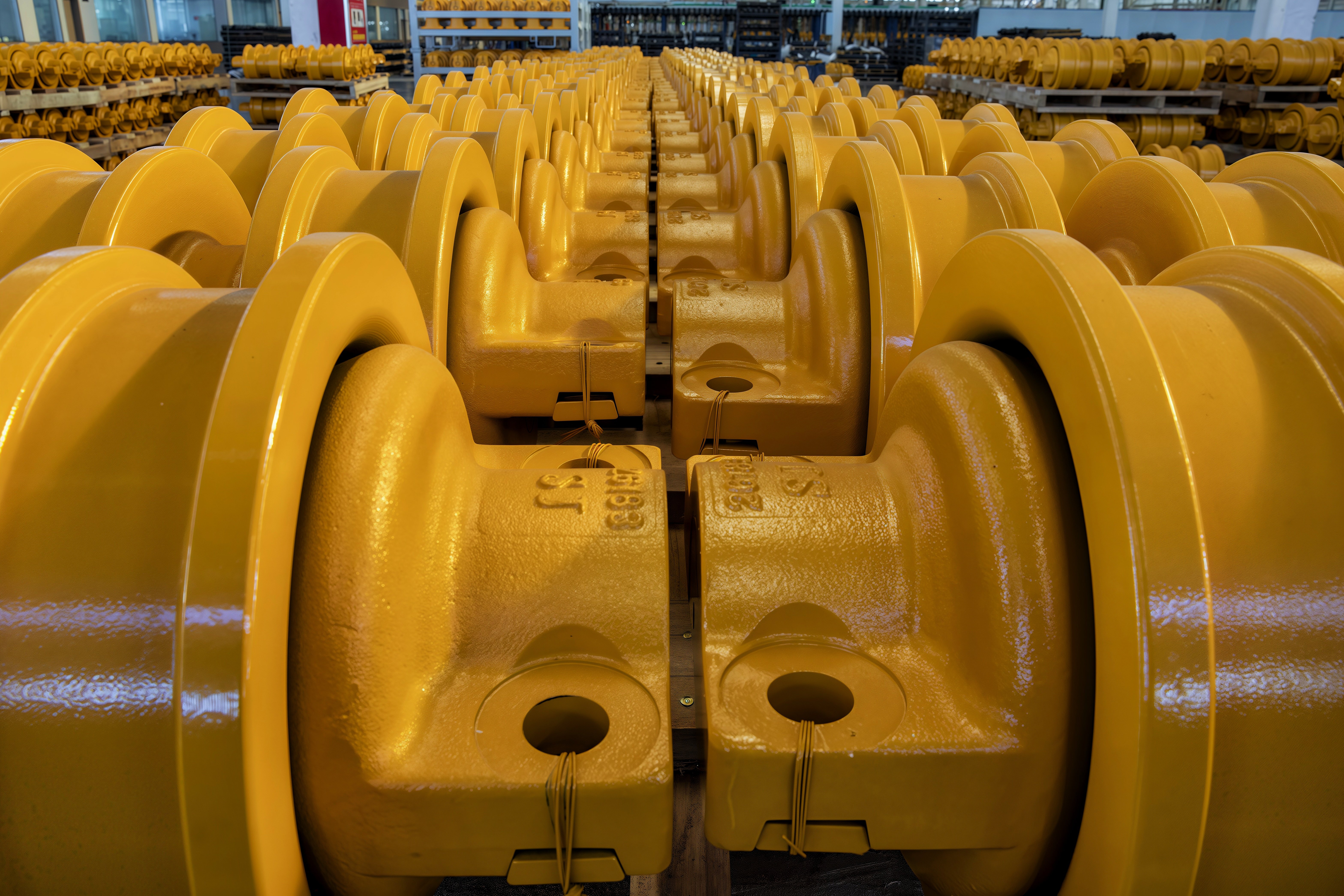 The technological evolution and industrial value of bulldozer rollers