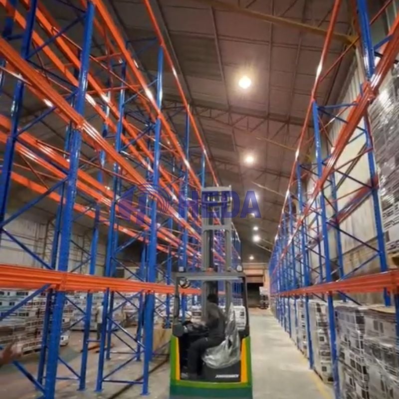 Heavy Duty Racking System in Ecuador