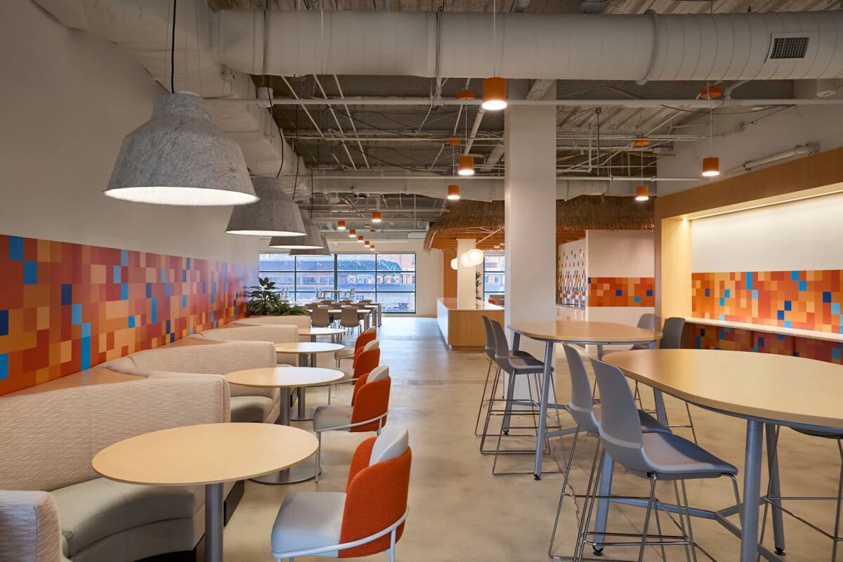 Actualités sectorielles : Comment la rénovation des bureaux d’Avalara établit une nouvelle norme pour les sièges sociaux agiles