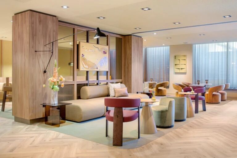 5 hotel.jpg