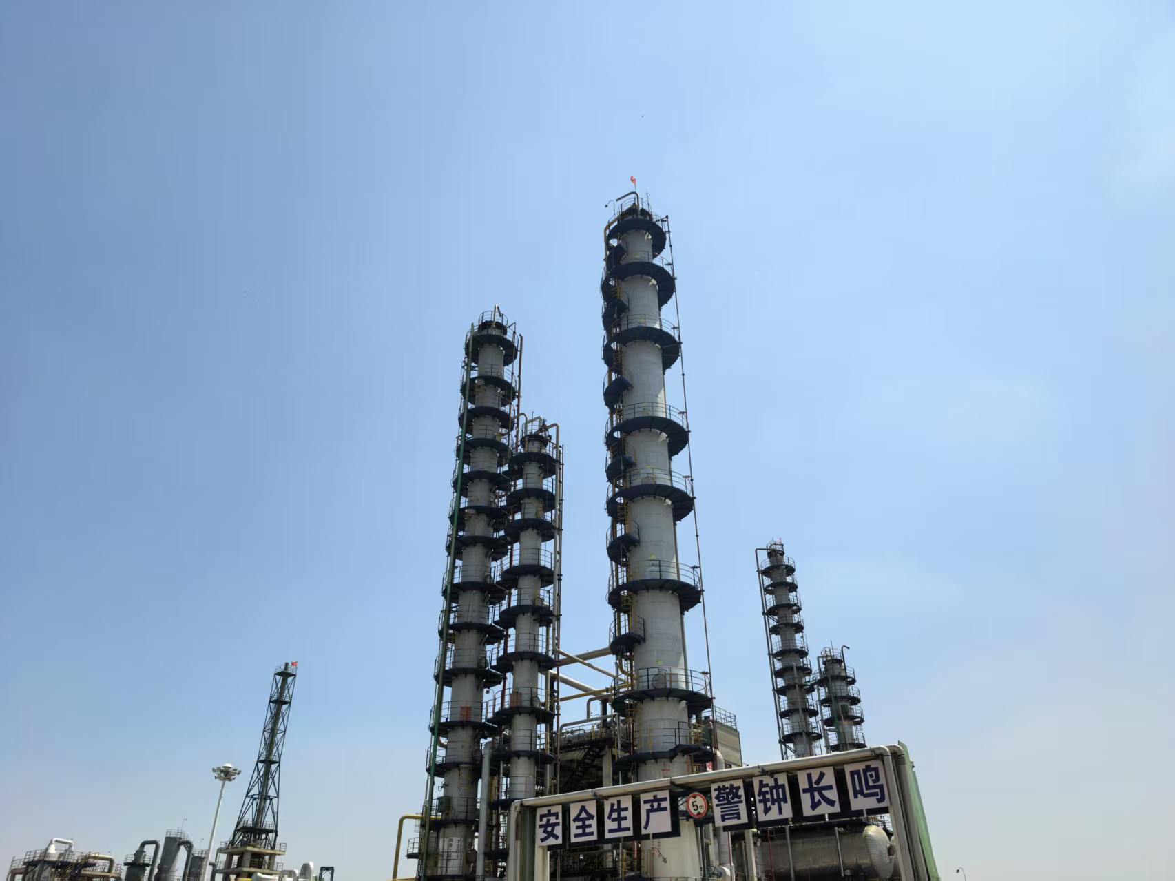 wuxi-wanrong-hosts-clients-to-inspect-operational-c3c4-gas-separation-equipment1.jpg