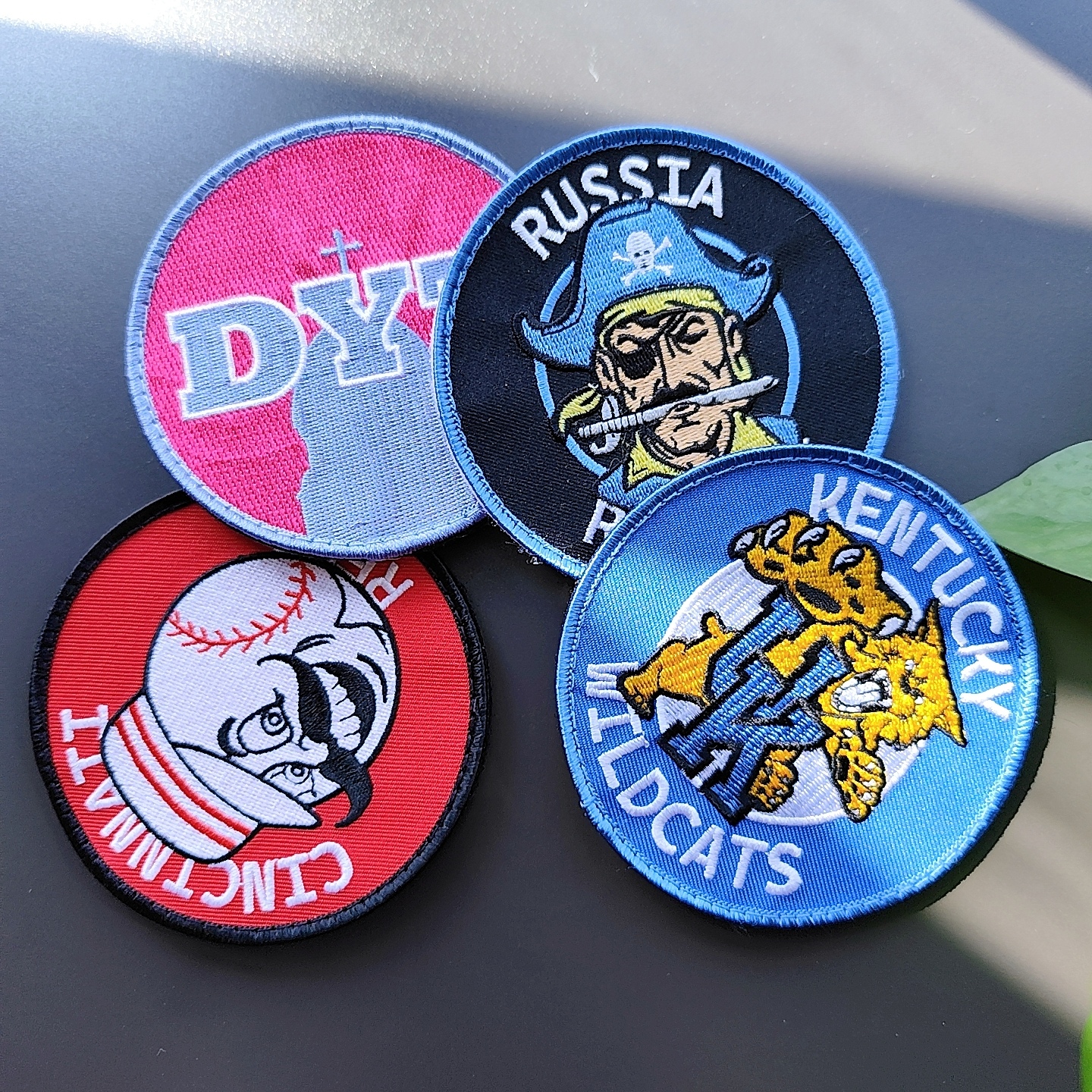 Wholesale Custom Woven Embroidery 3D Logo Applique Embroidered Patch Iron On Sew On Patches For Clothing