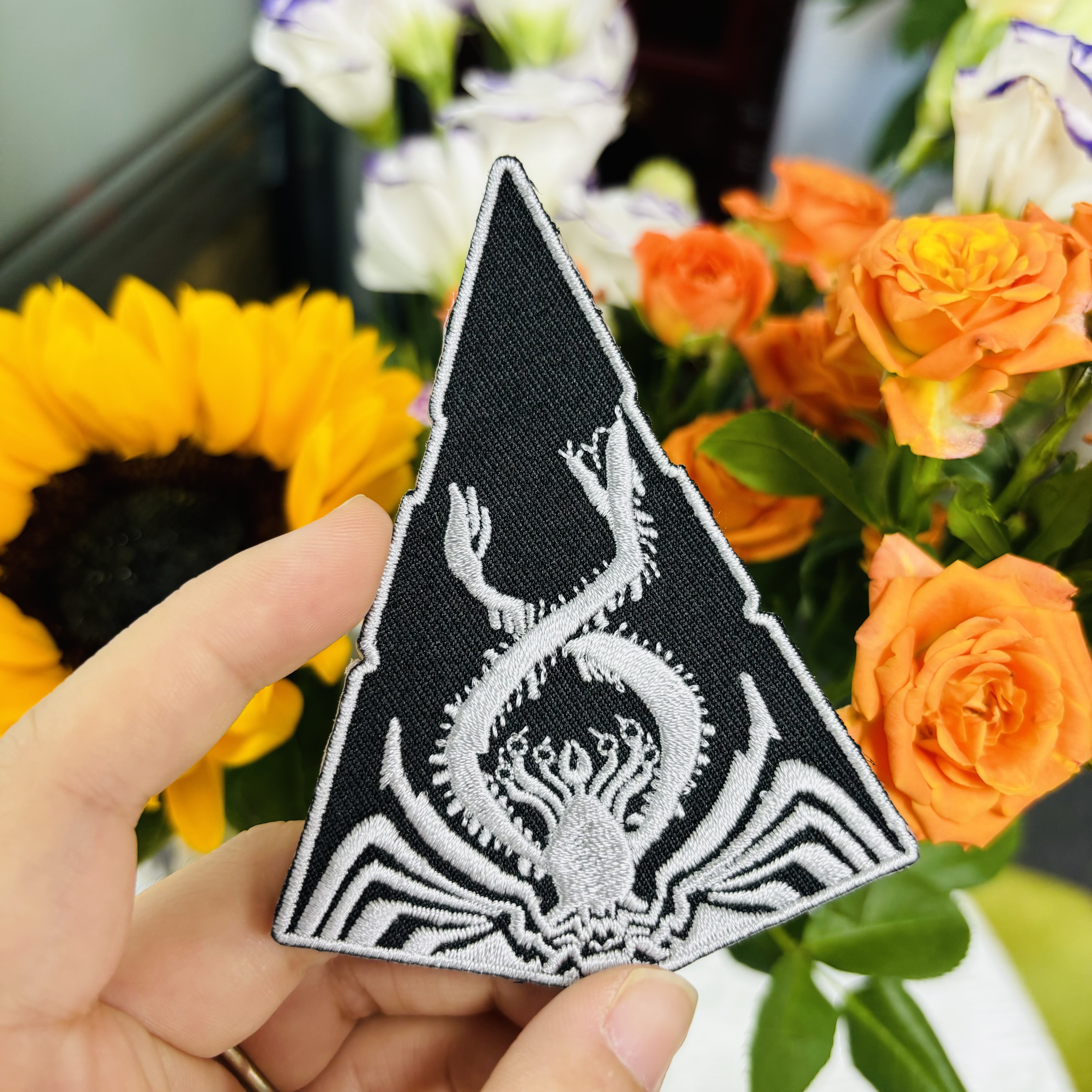 Custom Brand Name Logo Embroidery Patches For Clothing