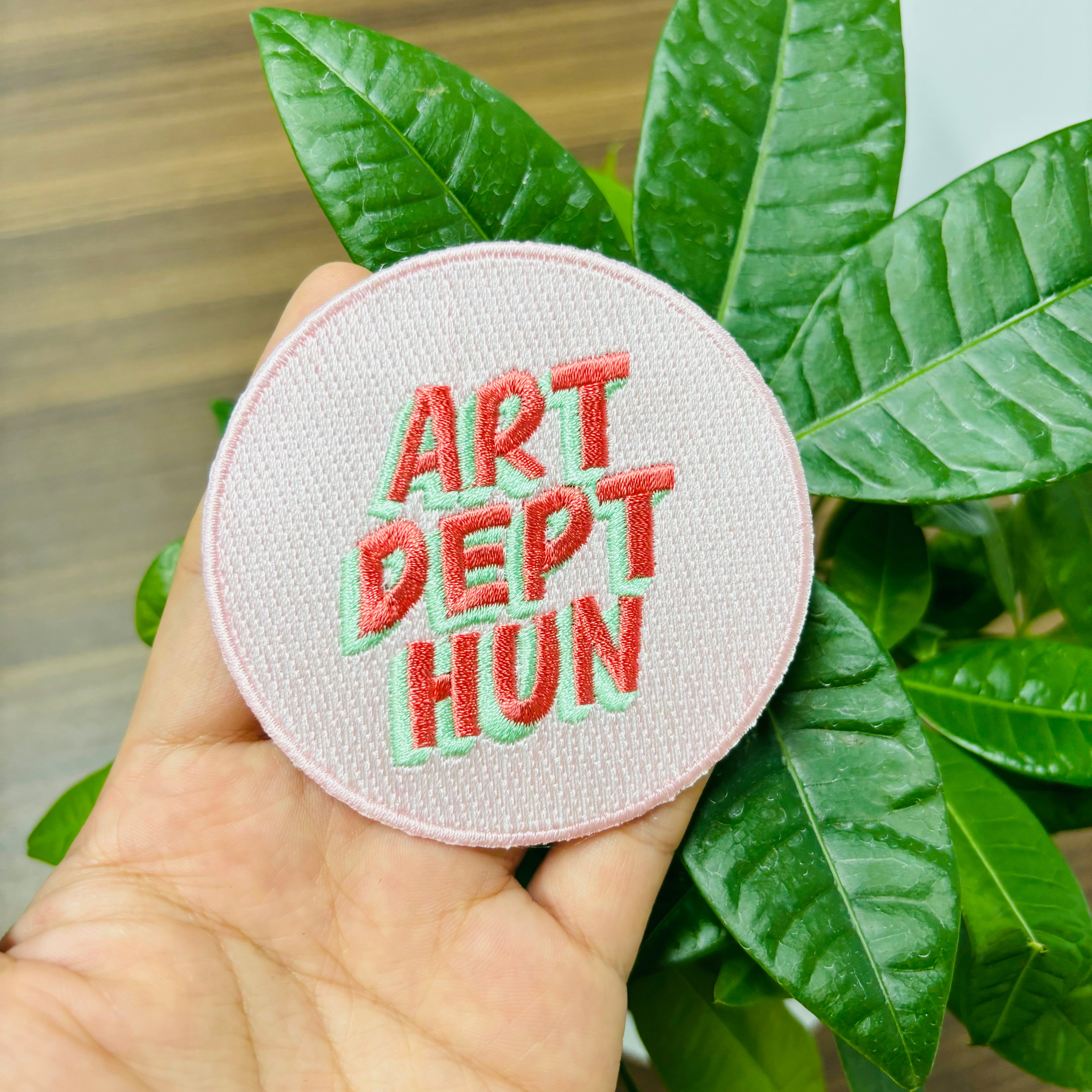 Custom Logo Size Hot Cut Border Embroidery Patches