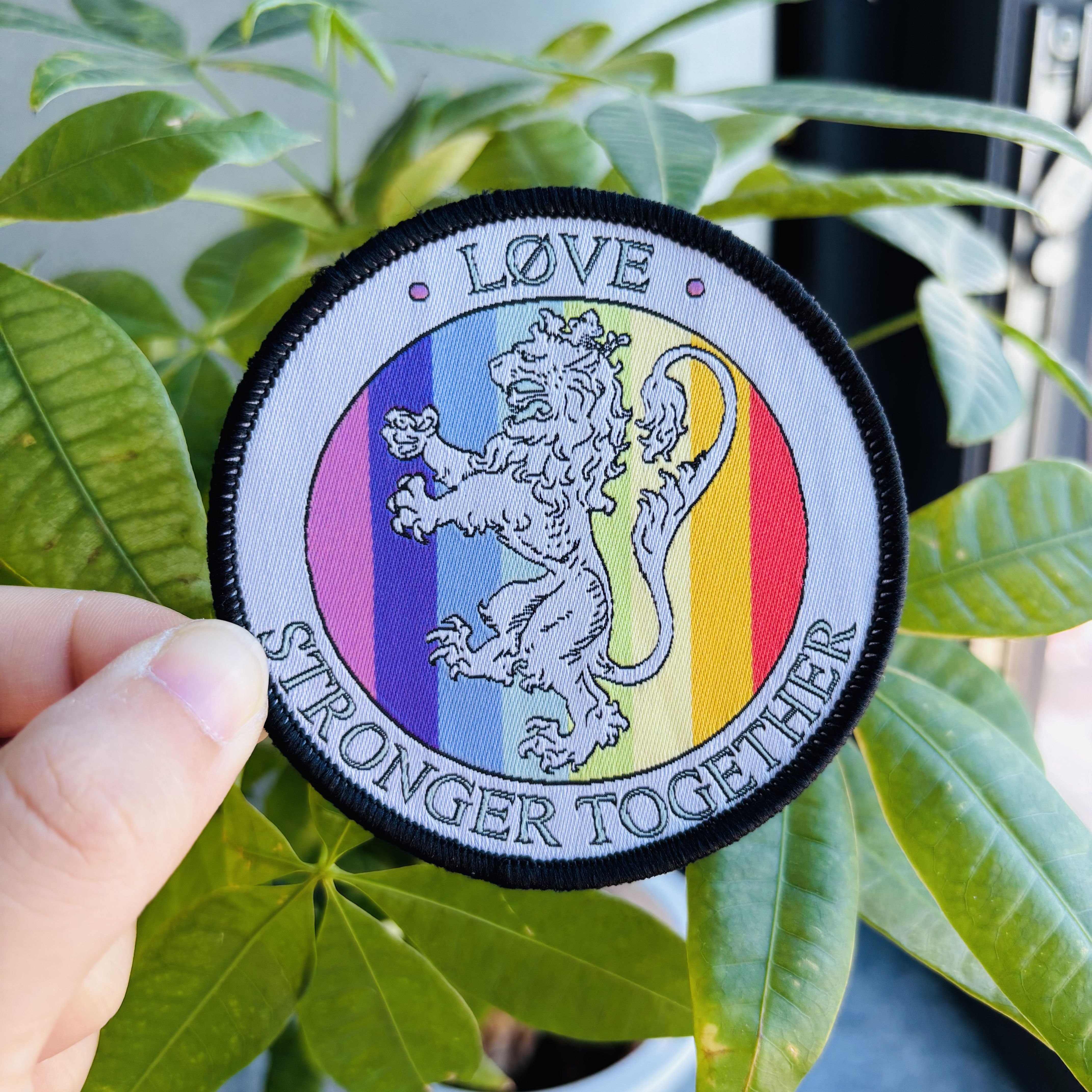 Niestandardowe luksusowe ubrania z emblematami tkaninowymi do przyścianku lub szycia na czapki