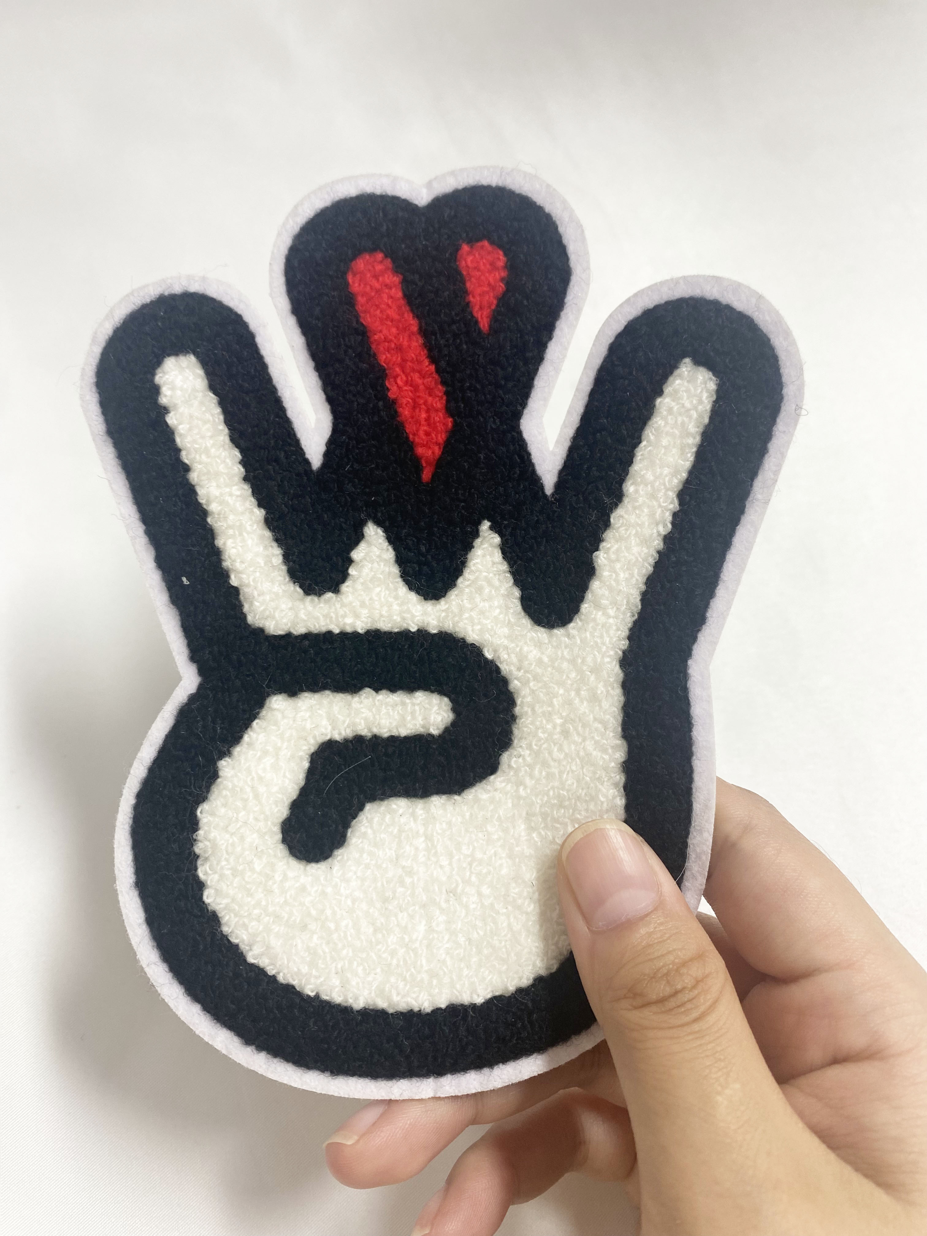 Niestandardowy Wielki Alfabet Wigilijny Wyhaftowany Ręcznik Znak Teddy Bear Design Znak Chenu z Podkładką Termoprzeciwczą
