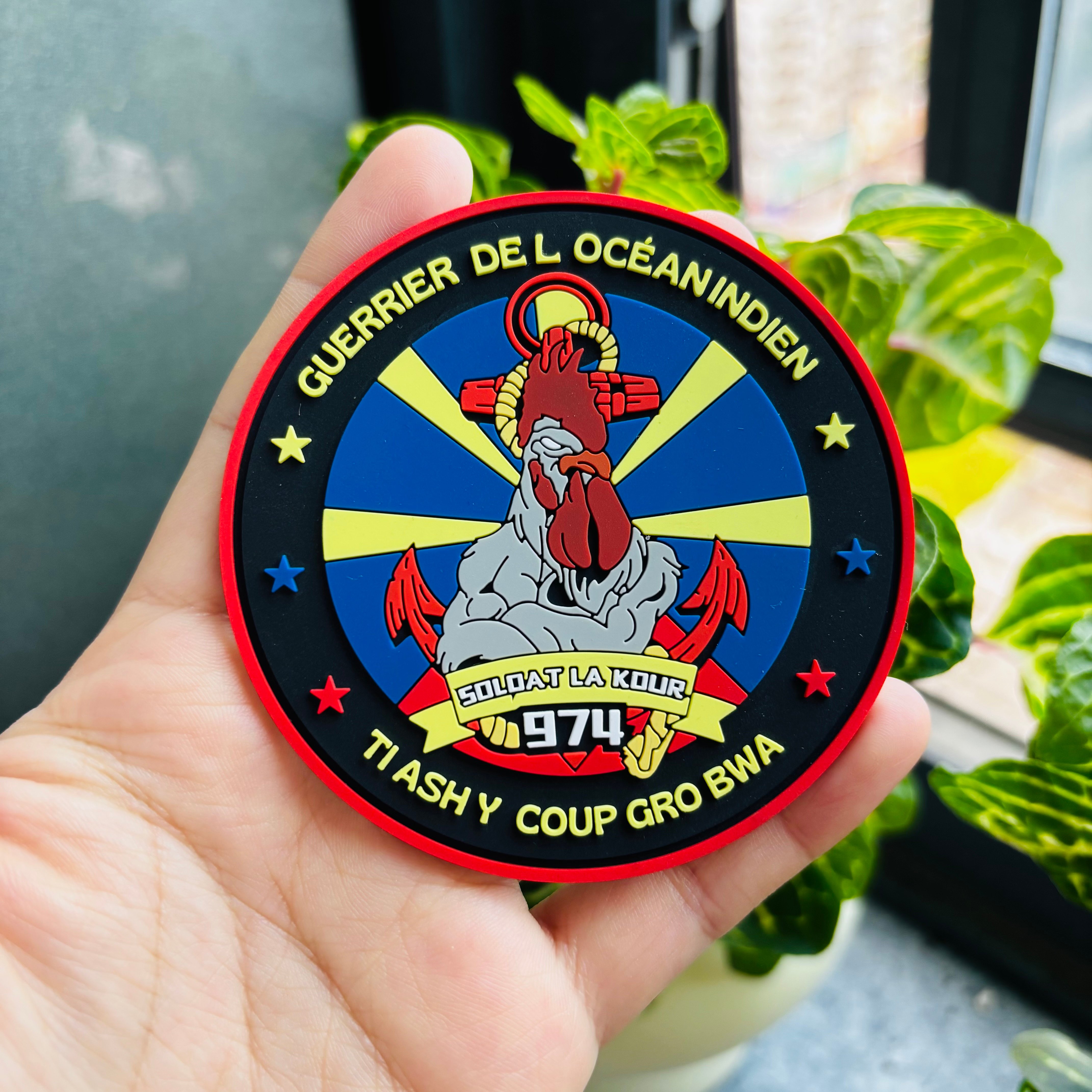 Saincheart Logo Díbirt Uimh ar Embosaithe 2D 3D PVC Rubaer Tag Cluasóg Le haghaidh Cuidiú Léinte