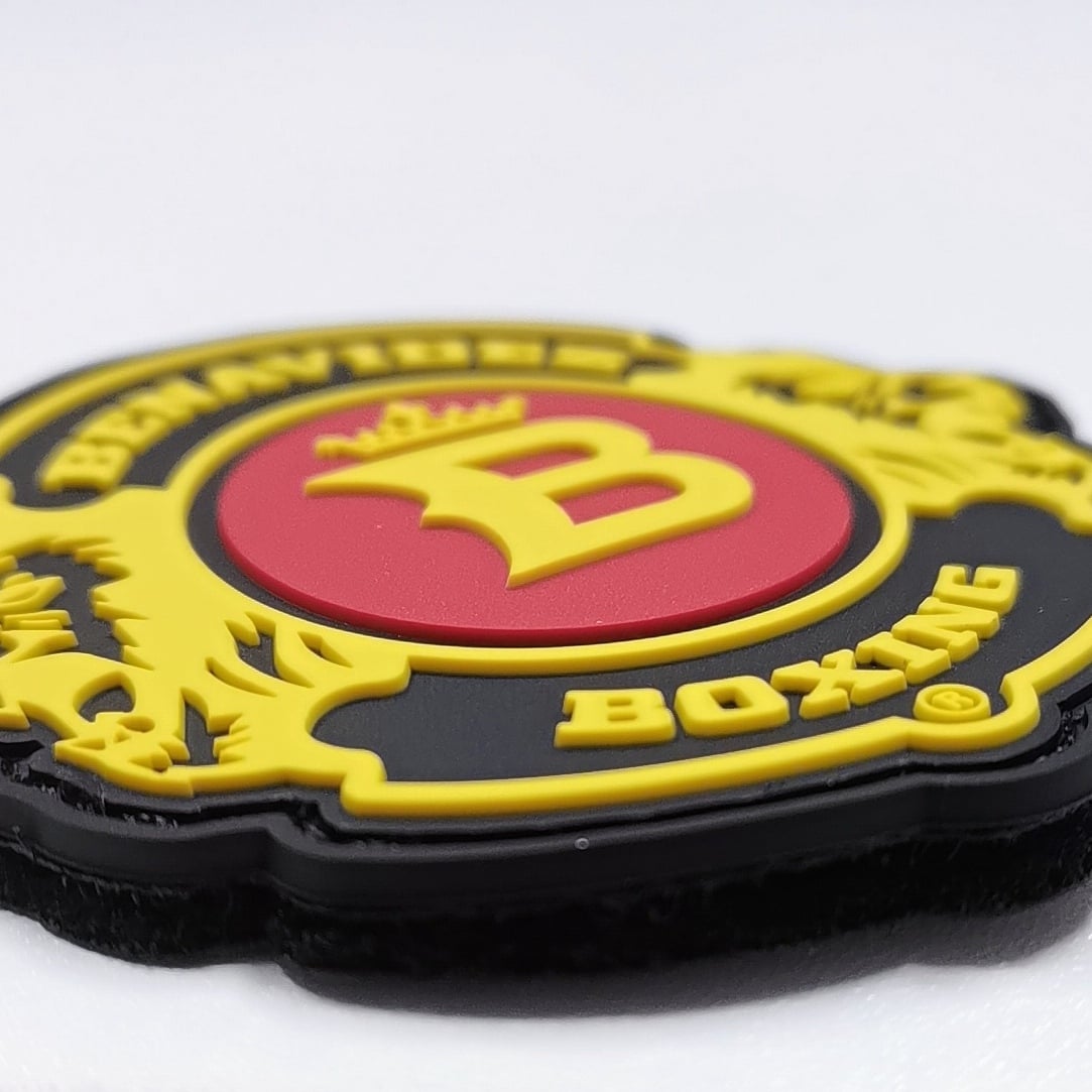 Niestandardowe kawałki gumy PVC z pętlami, drukowane 2D/3D, świecące w ciemności, wypukłe logo na kawałkach do kapeluszy