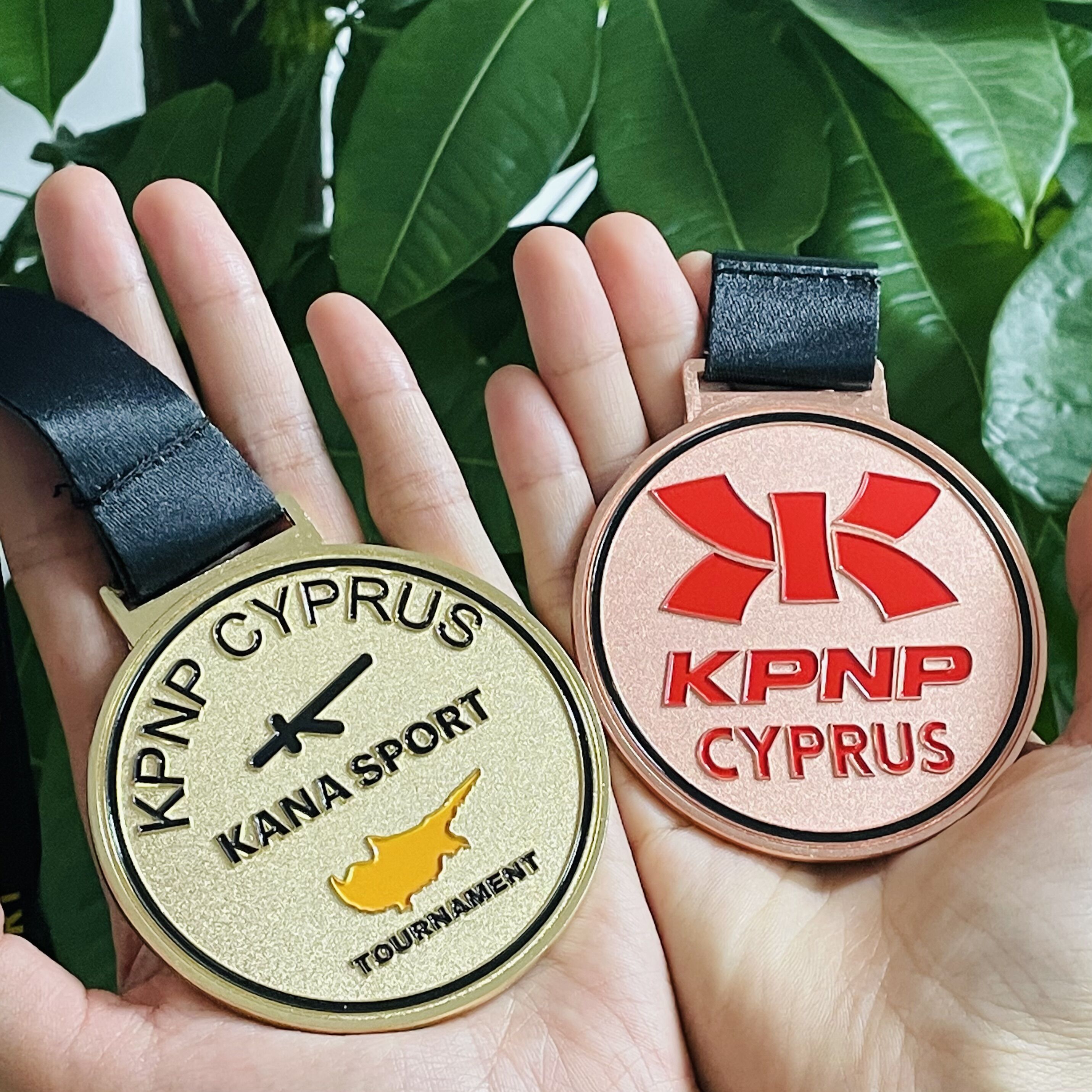 Personalized Metal Medals for Clubs and Schools 