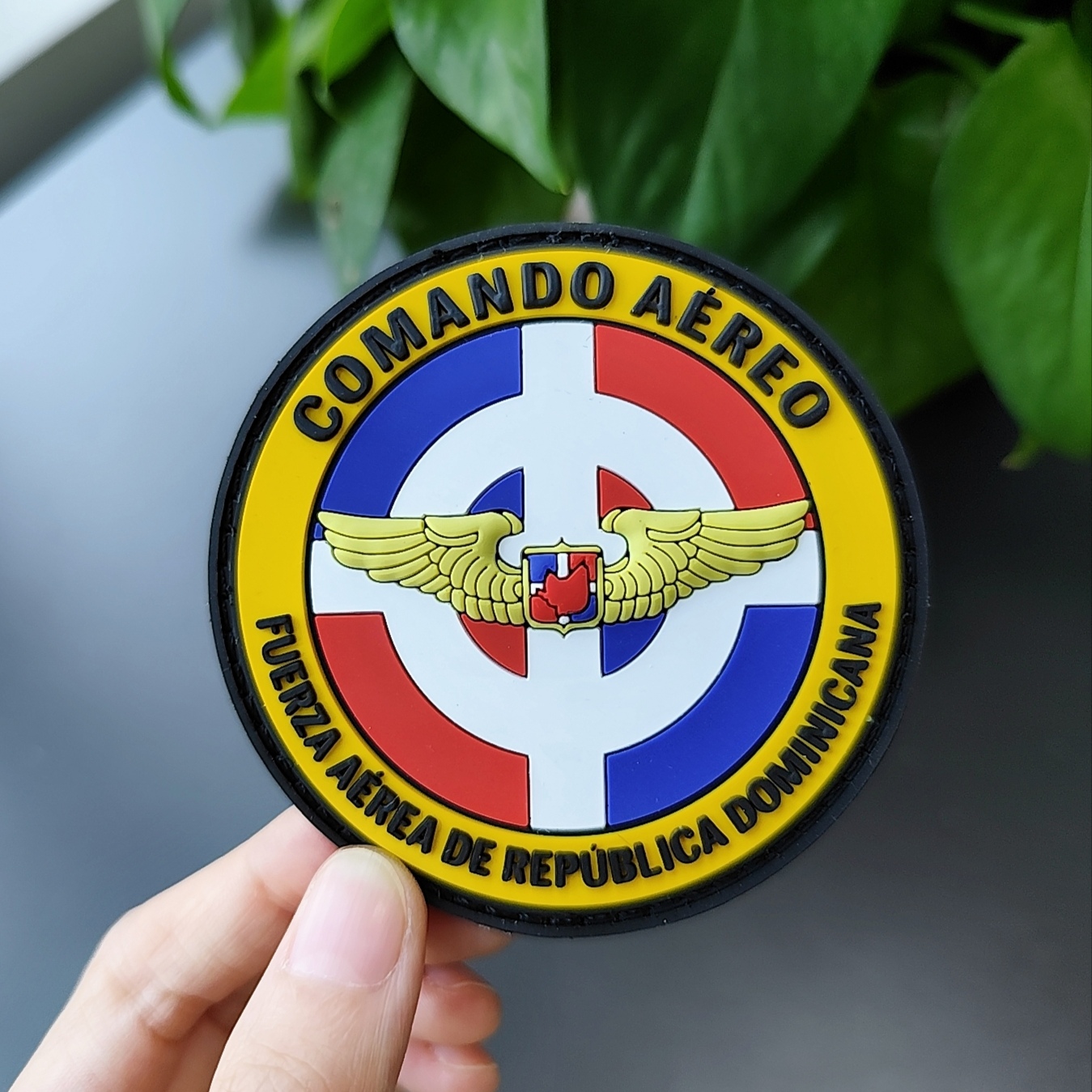 Wholesales Hot Sale Self -Adhesive Hook and Loop Backing Custom Embossed Logo Soft PVC Rubber Patch For Jeans