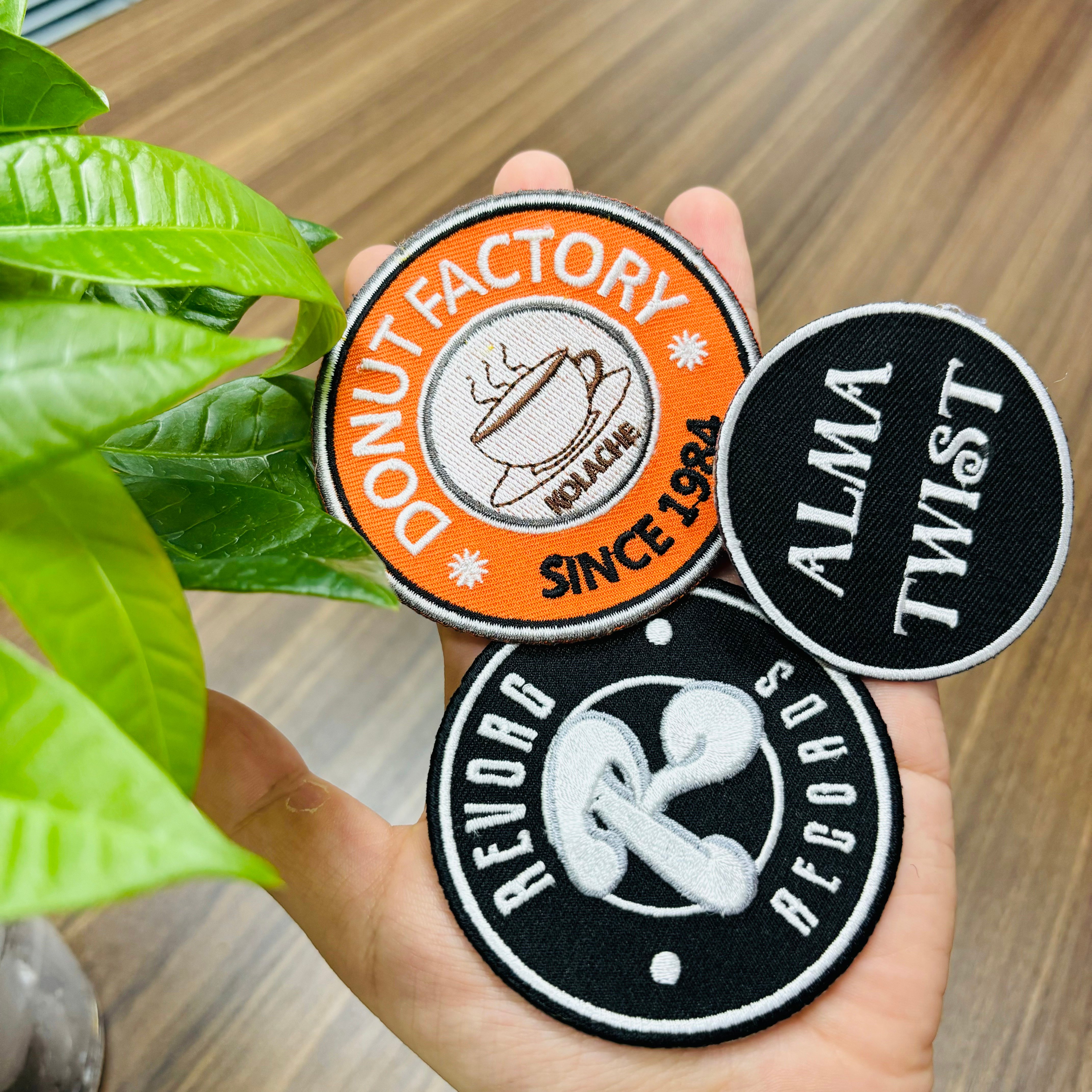 Custom Design Self Adhesive Embroidered Hat And Clothing Patch