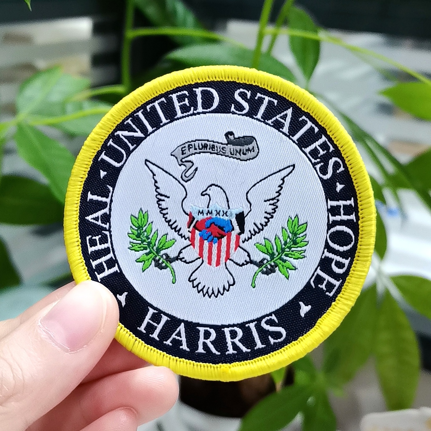 Factory Direct Sale Iron On Woven Badge High Quality Strong Custom Woven Patches Self Adhesive Clothes