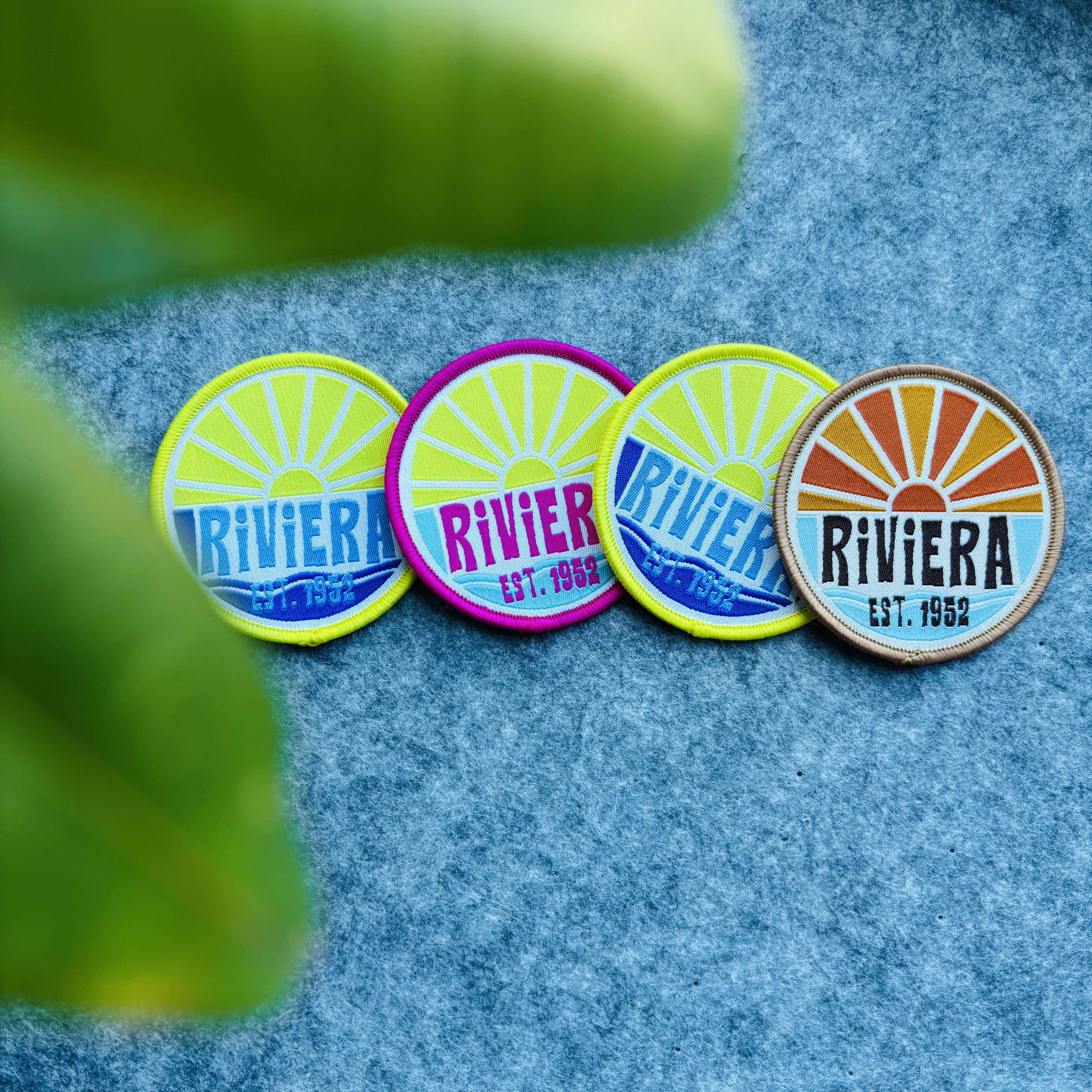 Custom logo Wholesale Heat Press Twill Felt Fabric Iron-on Woven Patches for Clothing