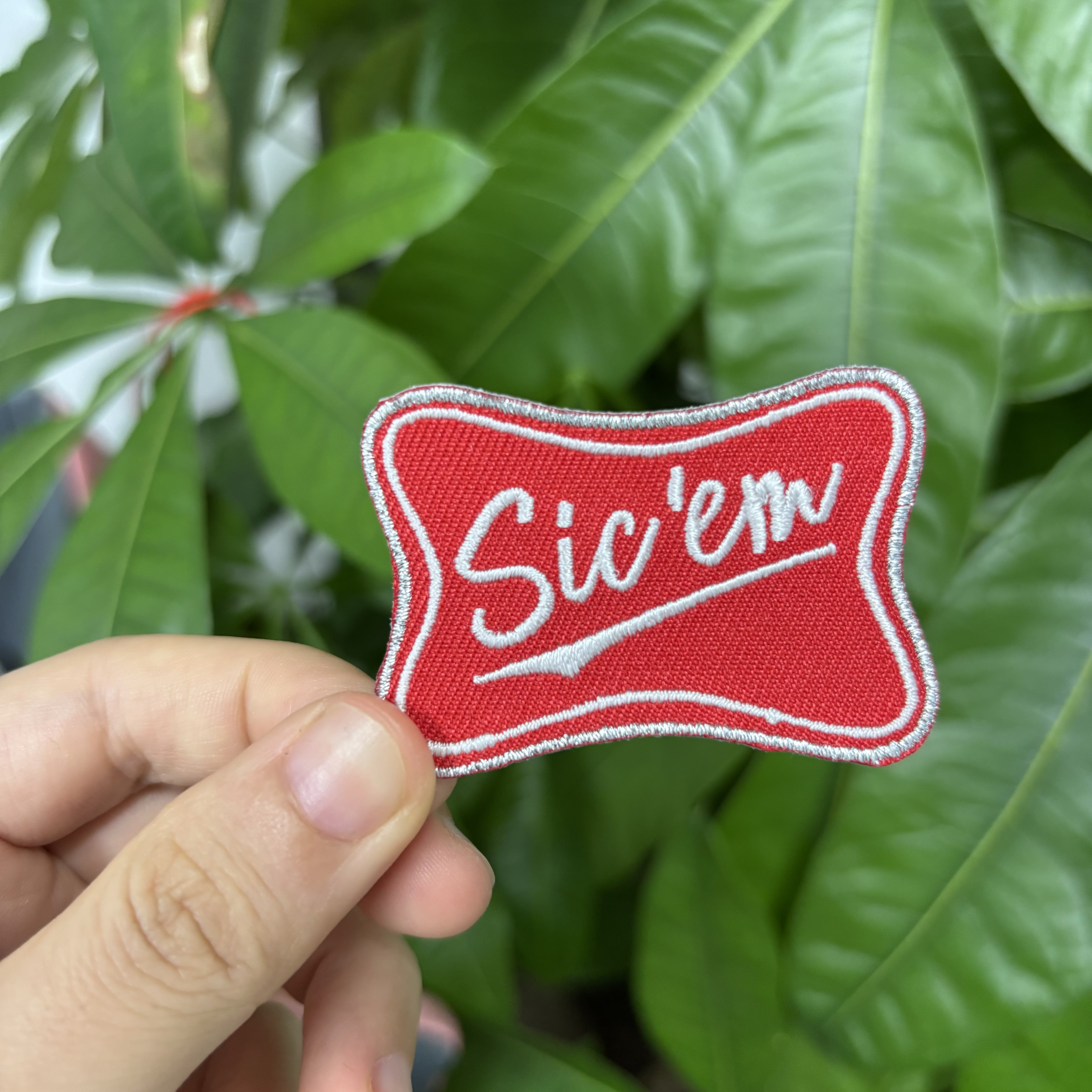 Custom Logo Woven 3D Logo Applique Embroidered Patch