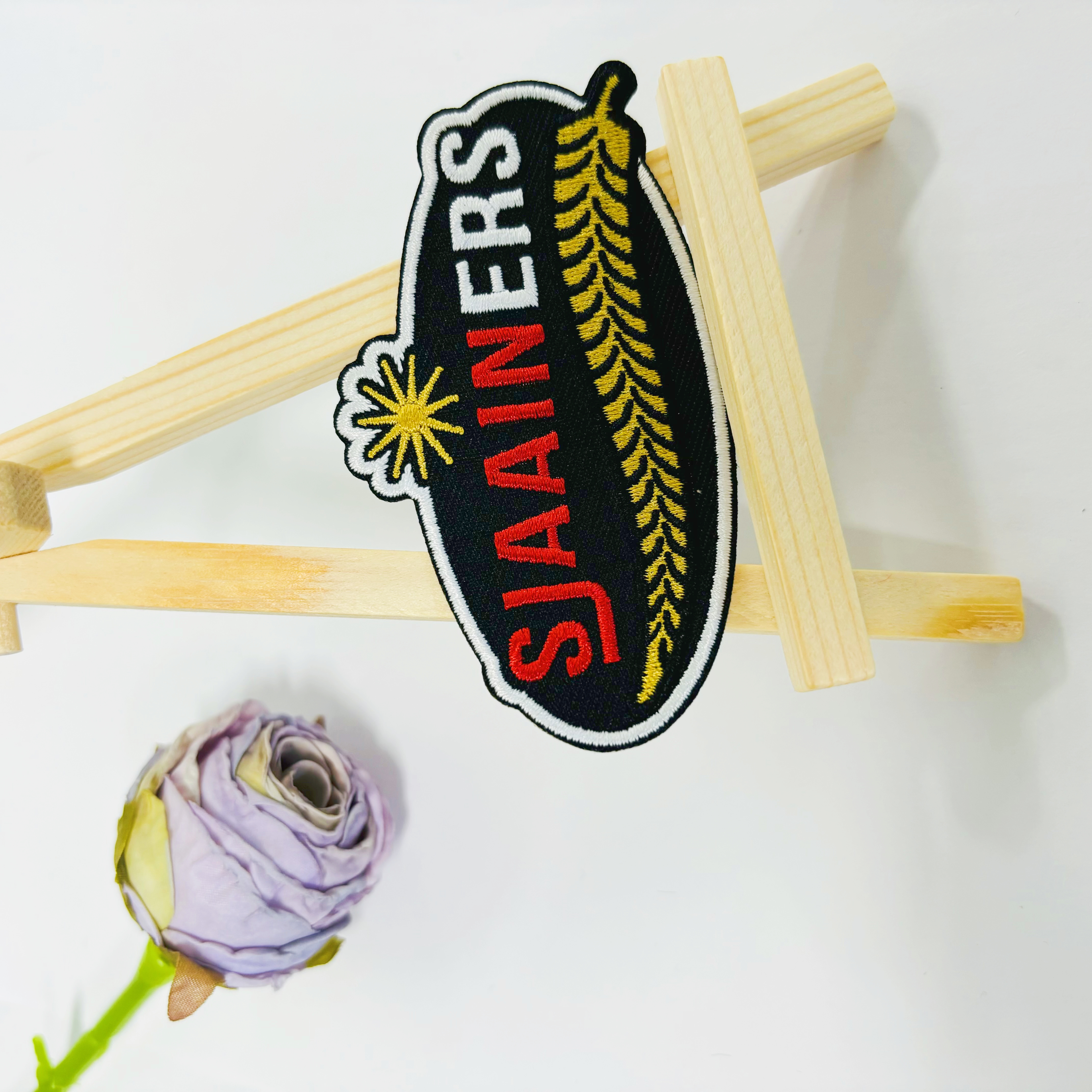 Custom Logo Woven 3D Logo Applique Embroidered Patch