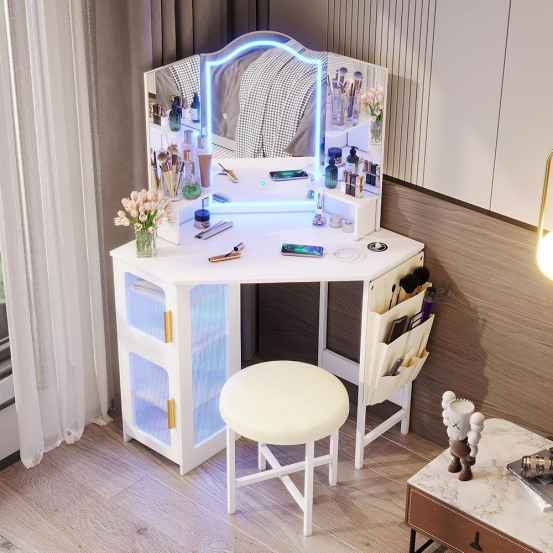 Space Saving Dressing Table: Smart Storage for Small Bedrooms