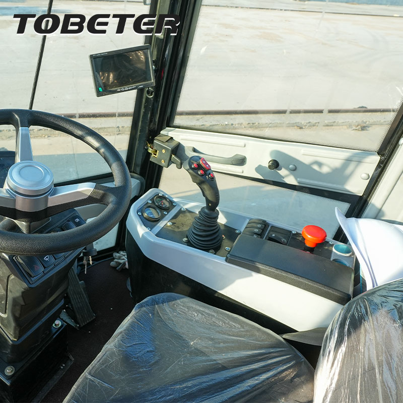 llwythwr Tractor Thelesgopic 6 tun H580T